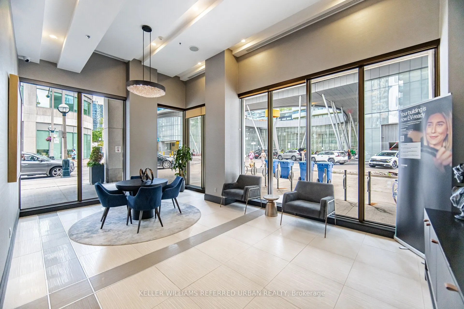 19 Grand Trunk Crescent #3708