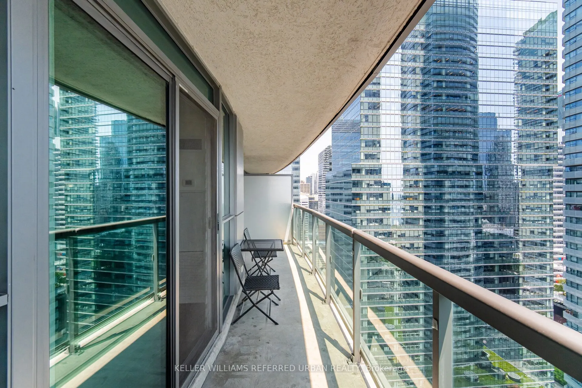 19 Grand Trunk Crescent #3708