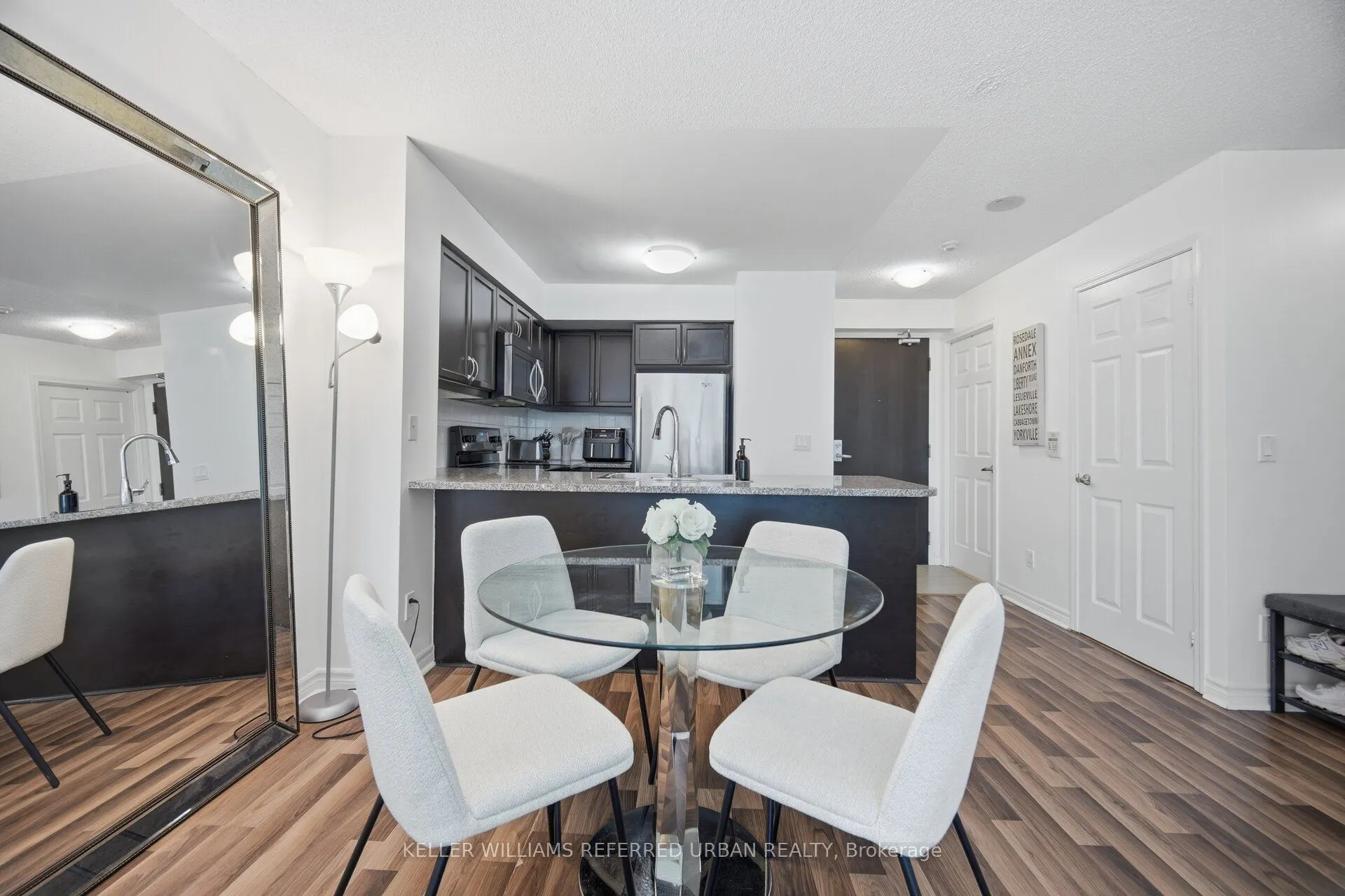19 Grand Trunk Crescent #3708