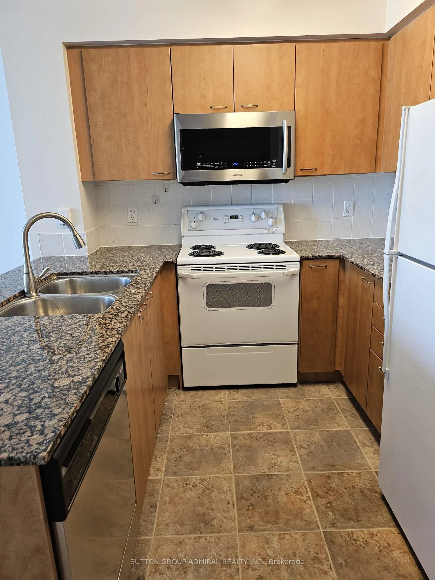 509 Beecroft Road #1915