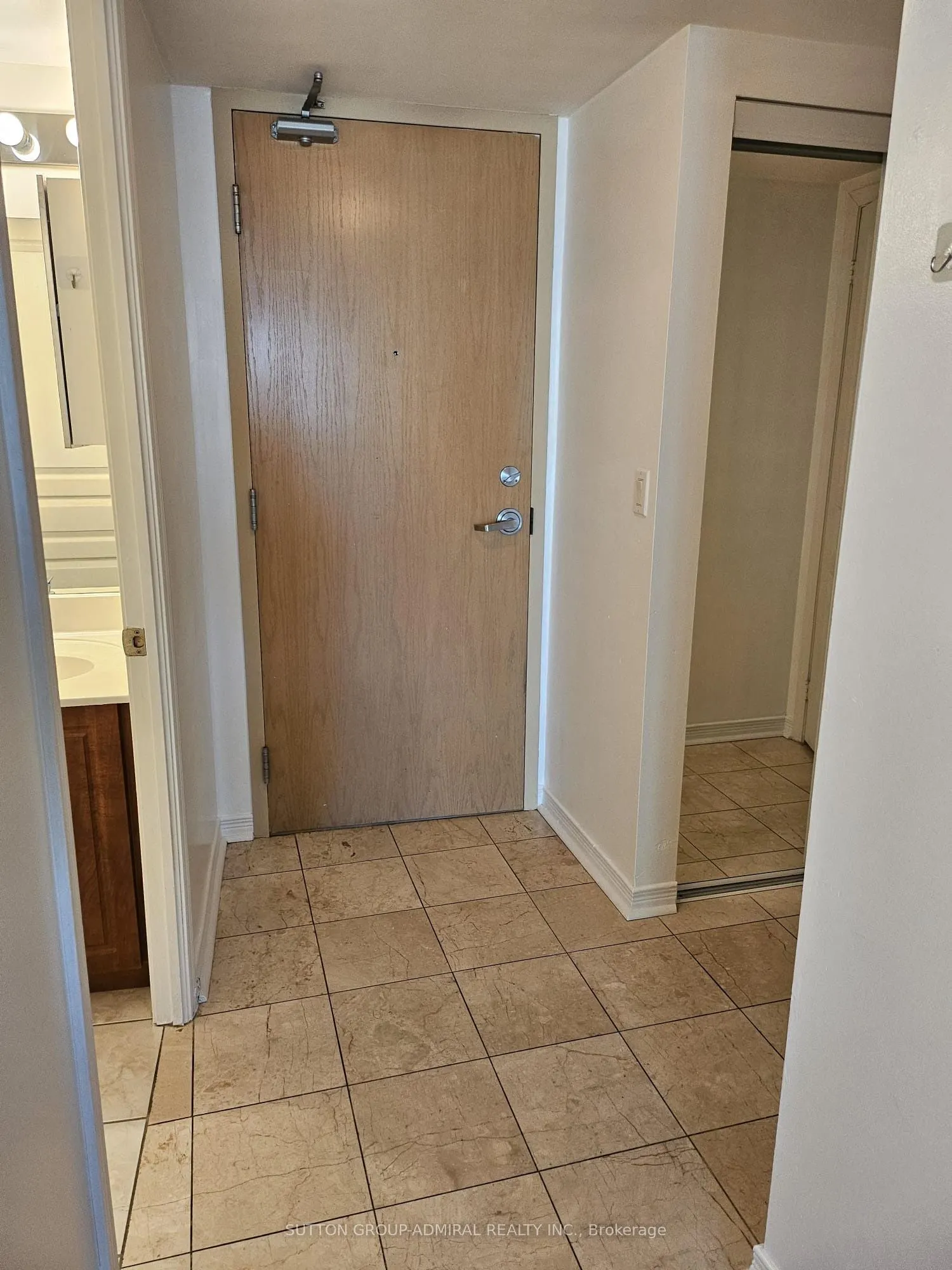 509 Beecroft Road #1915