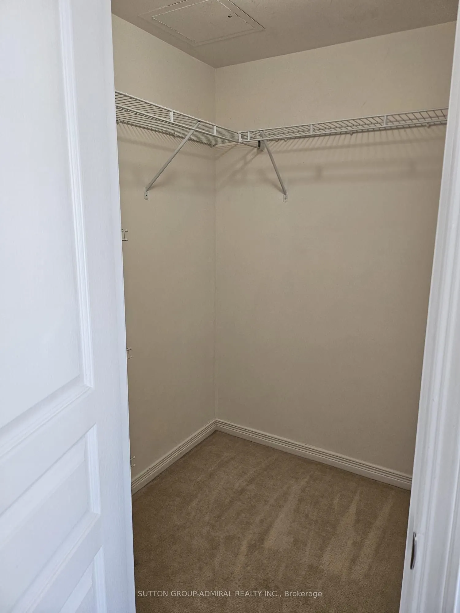 509 Beecroft Road #1915