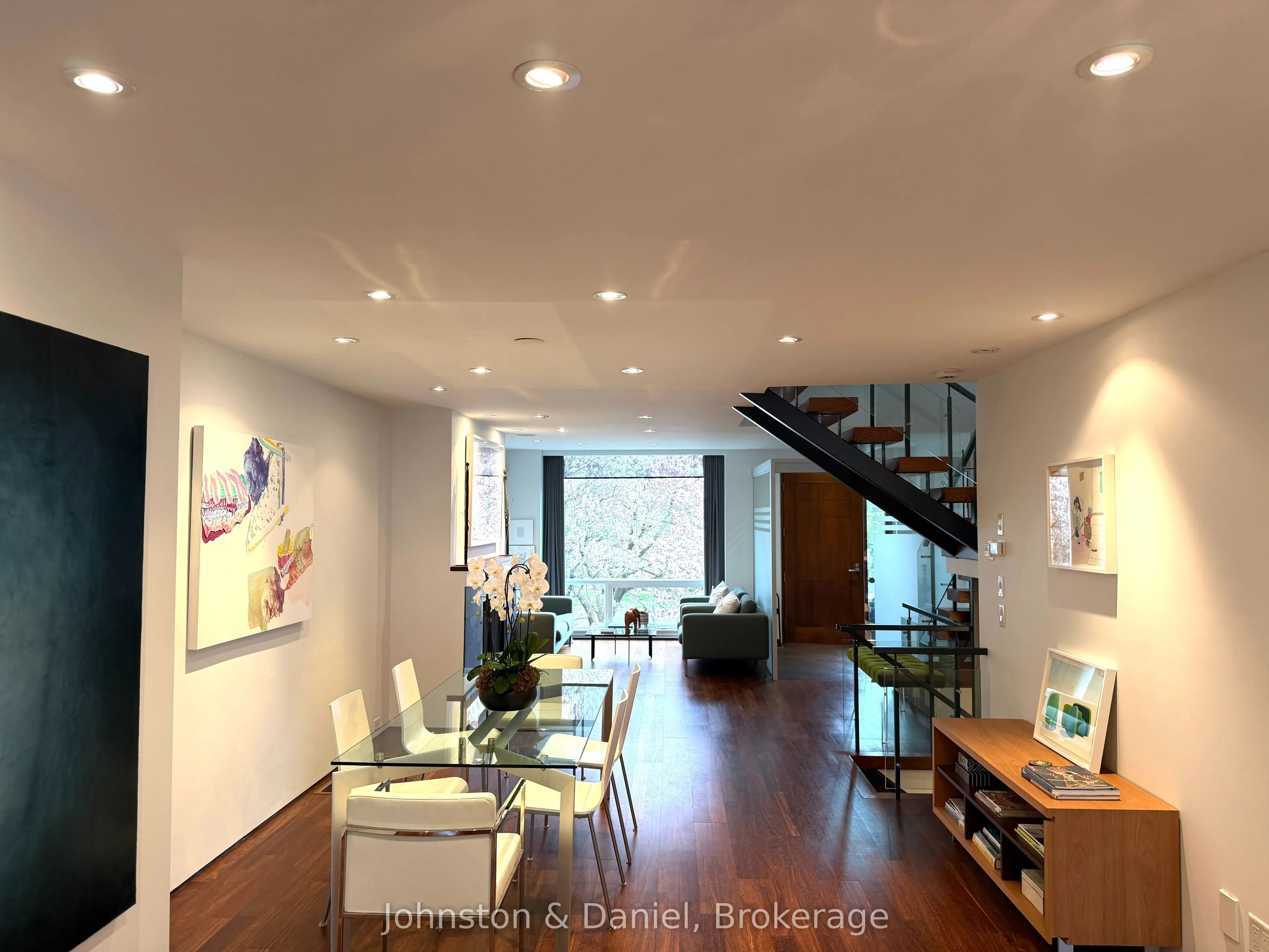 44 Standish Avenue