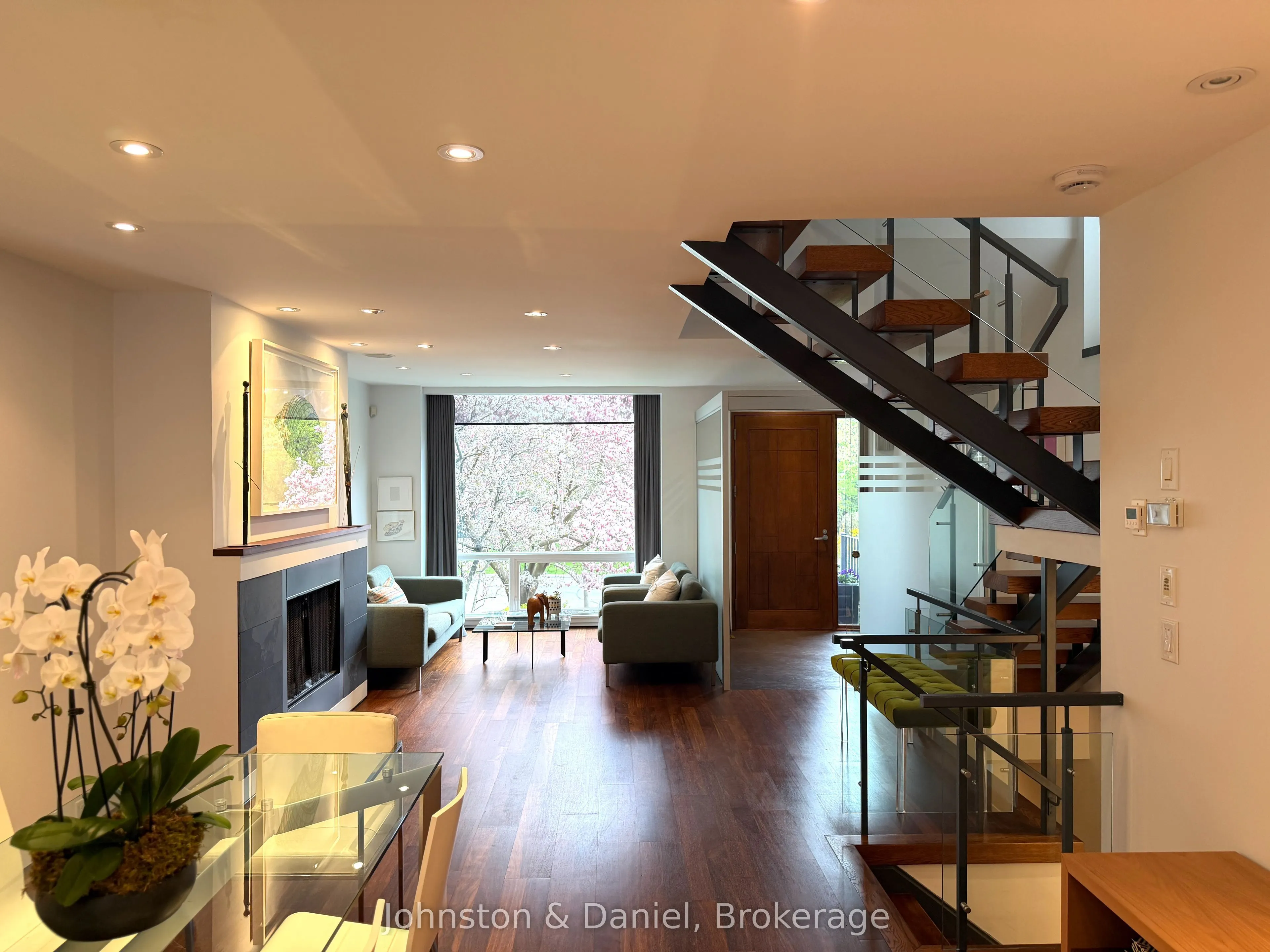 44 Standish Avenue