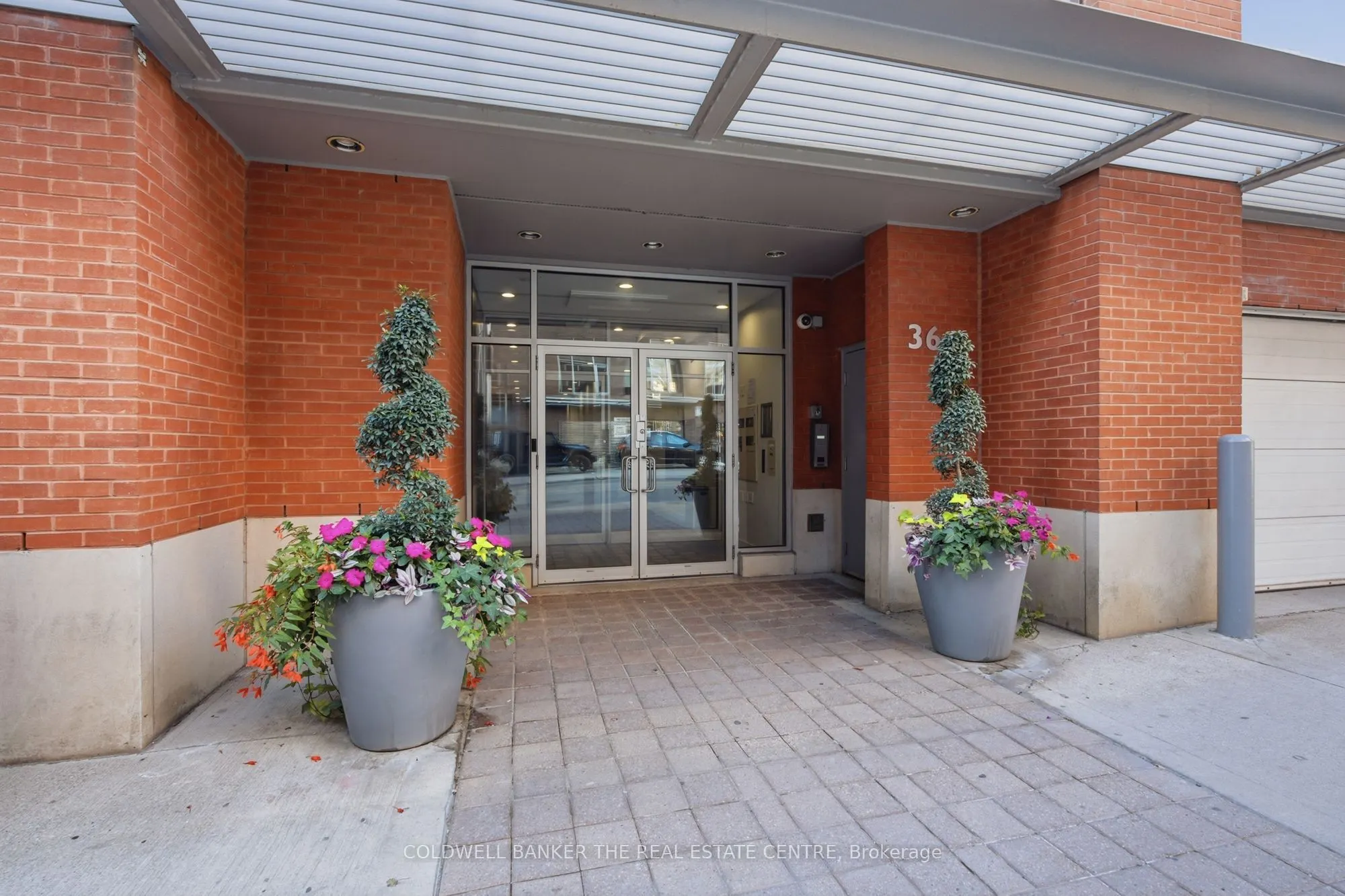 36 Charlotte Street #501