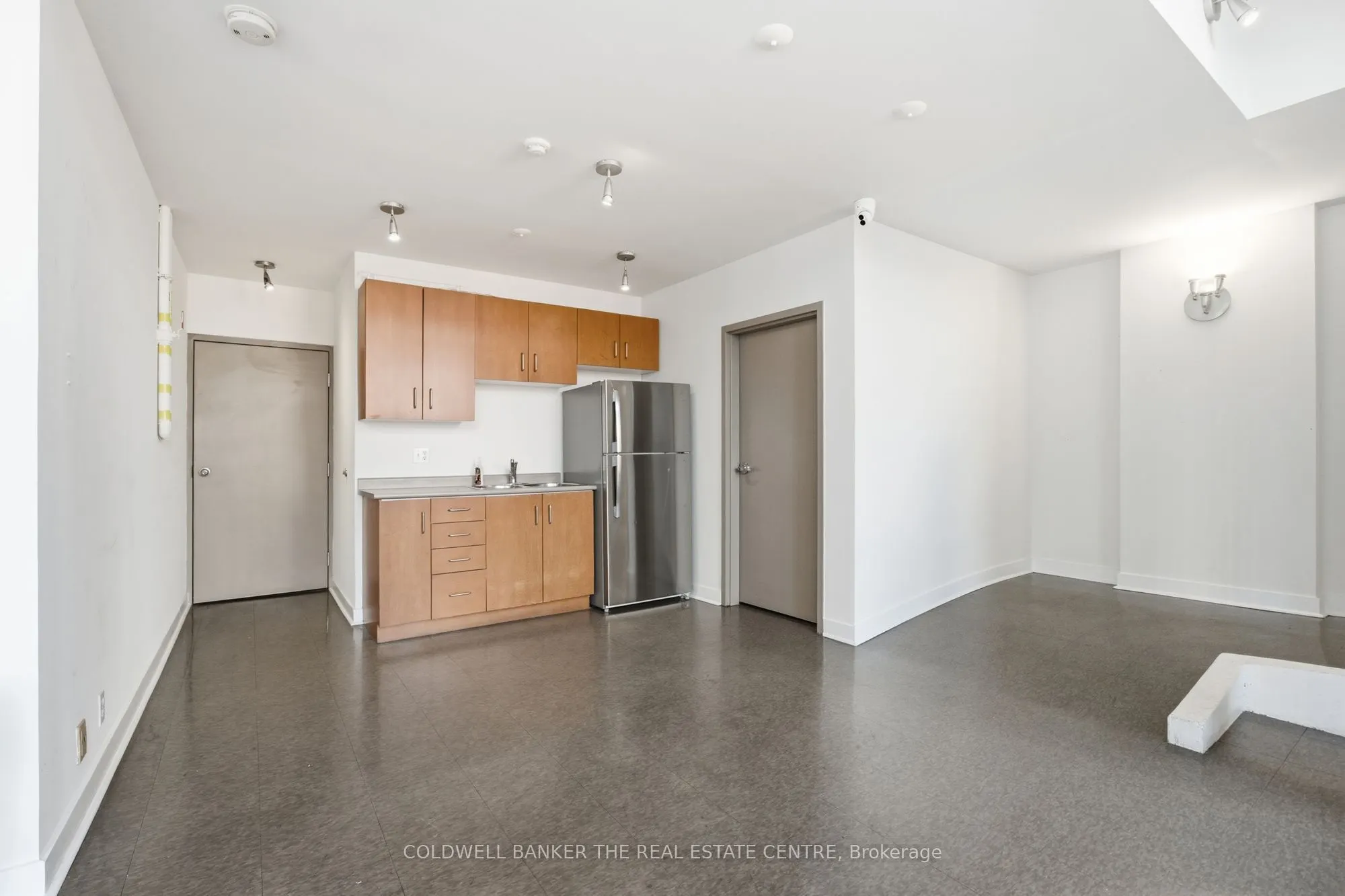 36 Charlotte Street #501