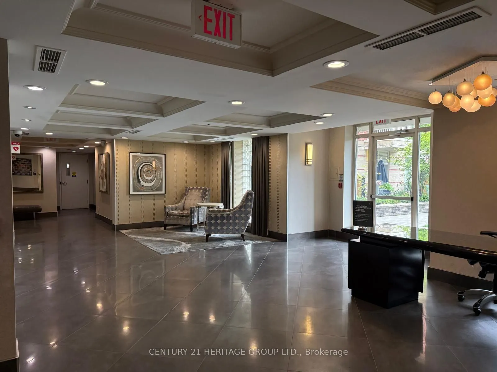 451 Rosewell Avenue #202