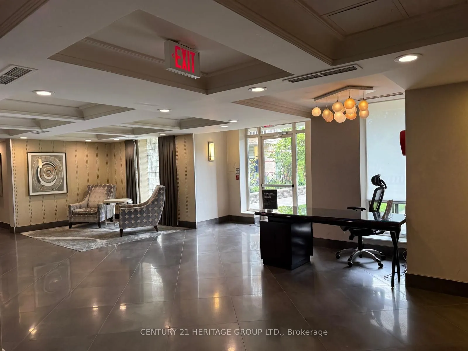 451 Rosewell Avenue #202