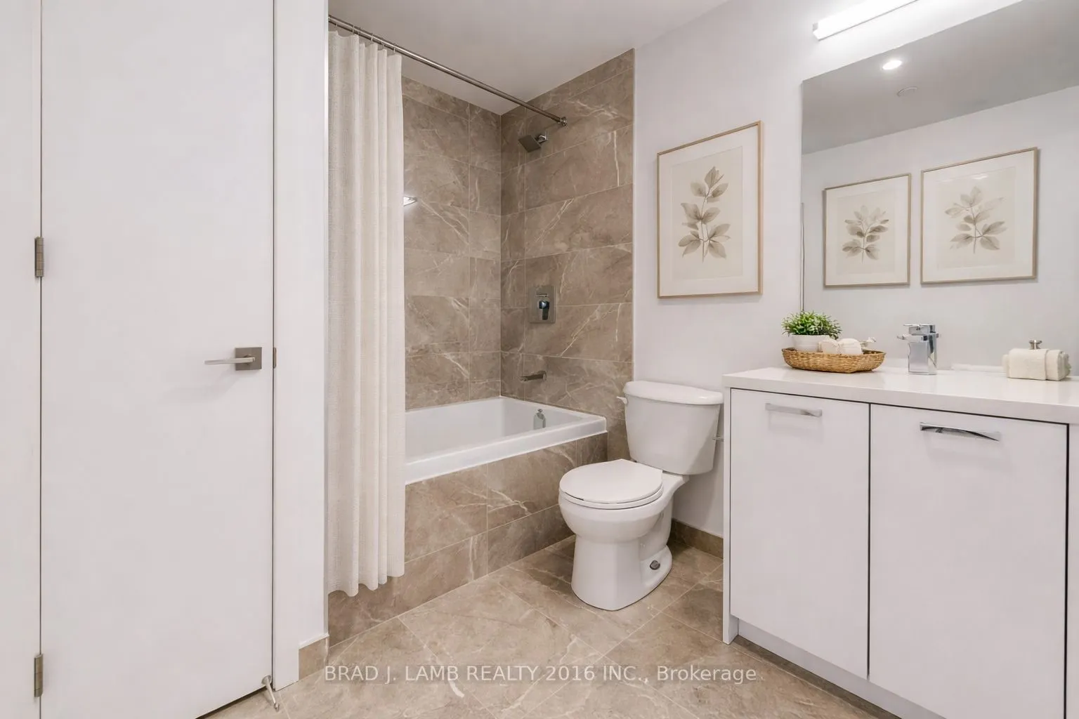 284 King Street E #408