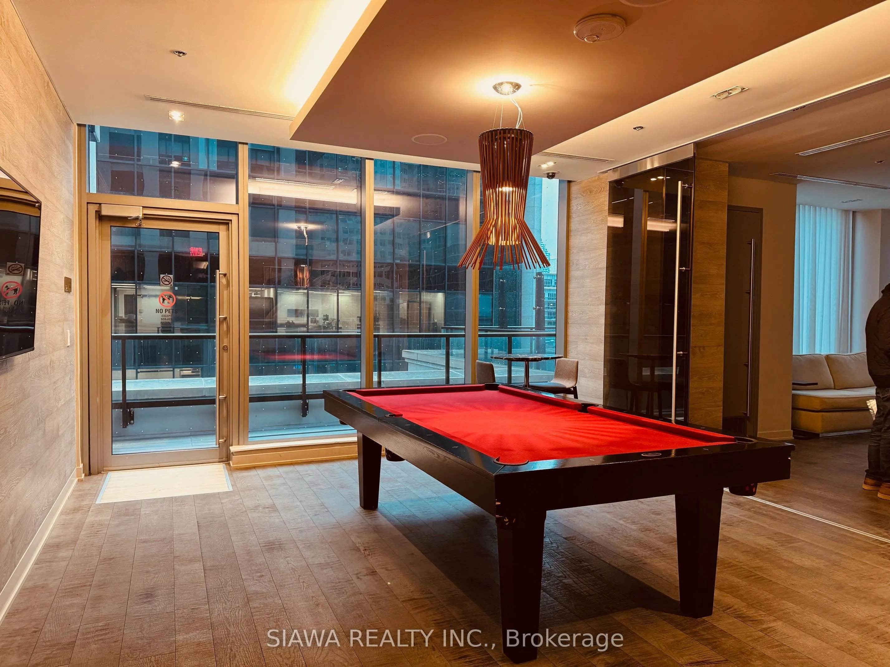 88 Scott Street #1707