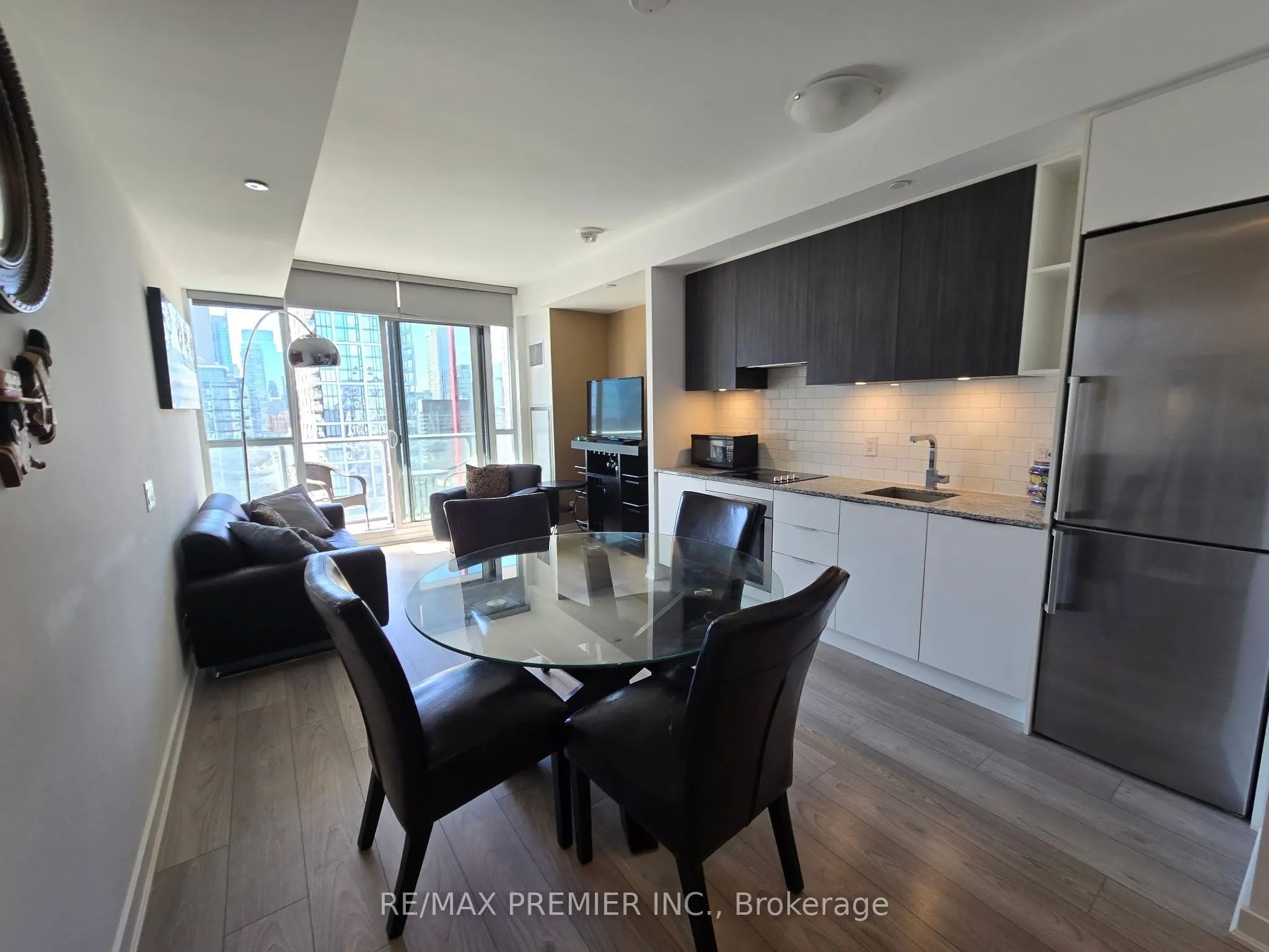 120 Parliament Street #1613