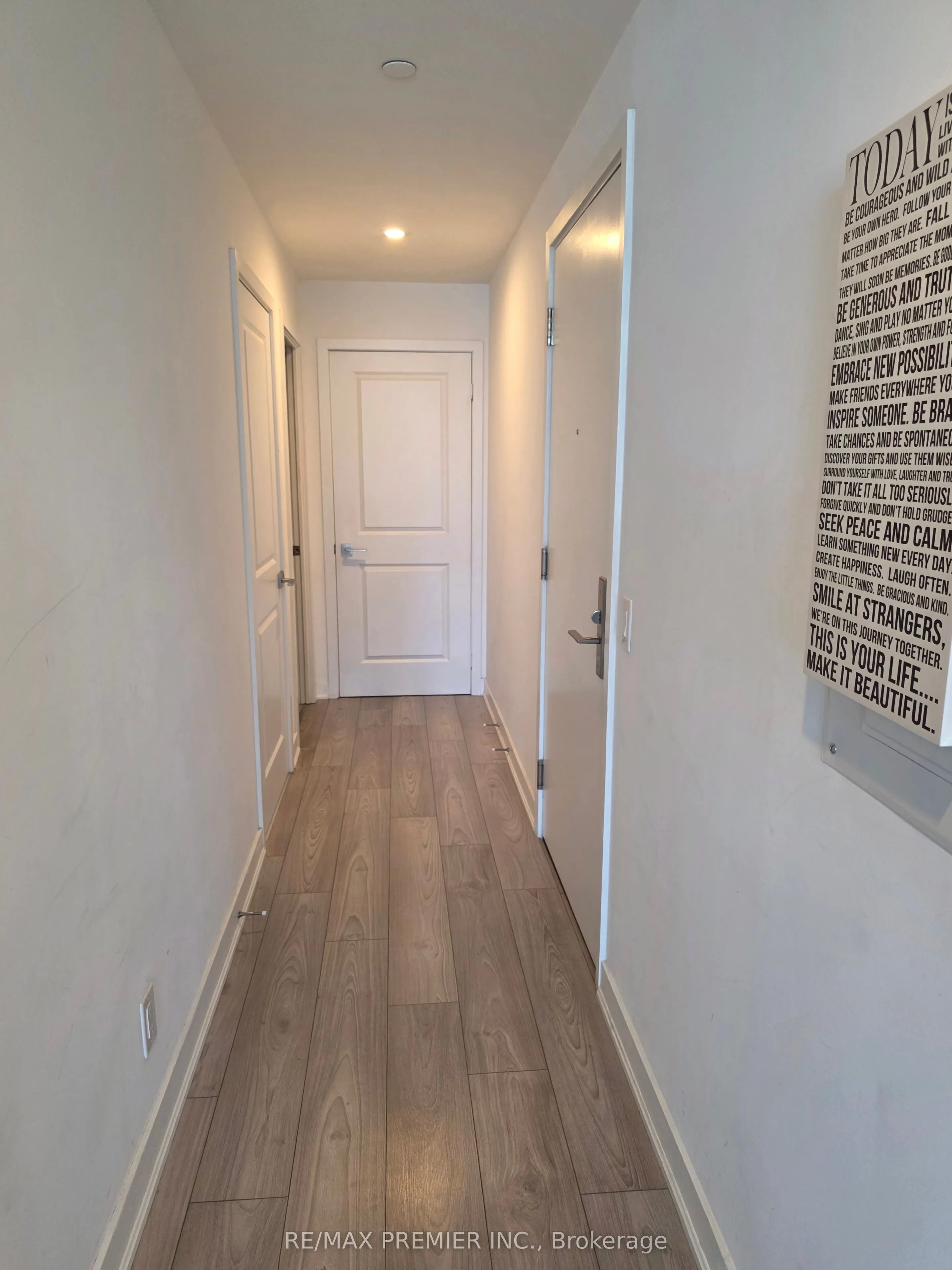 120 Parliament Street #1613