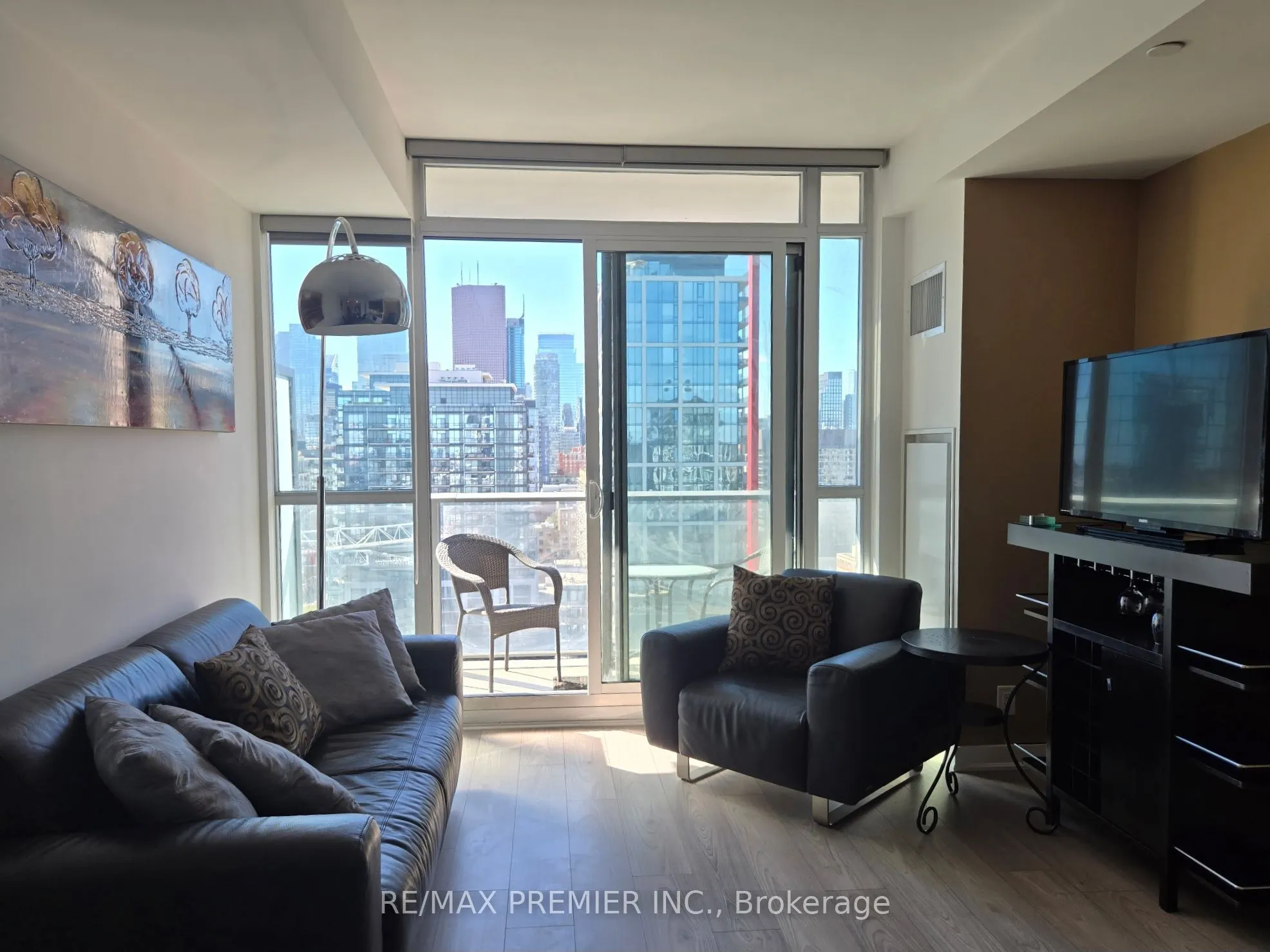 120 Parliament Street #1613