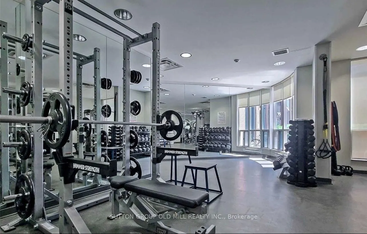 1005 King Street W #201