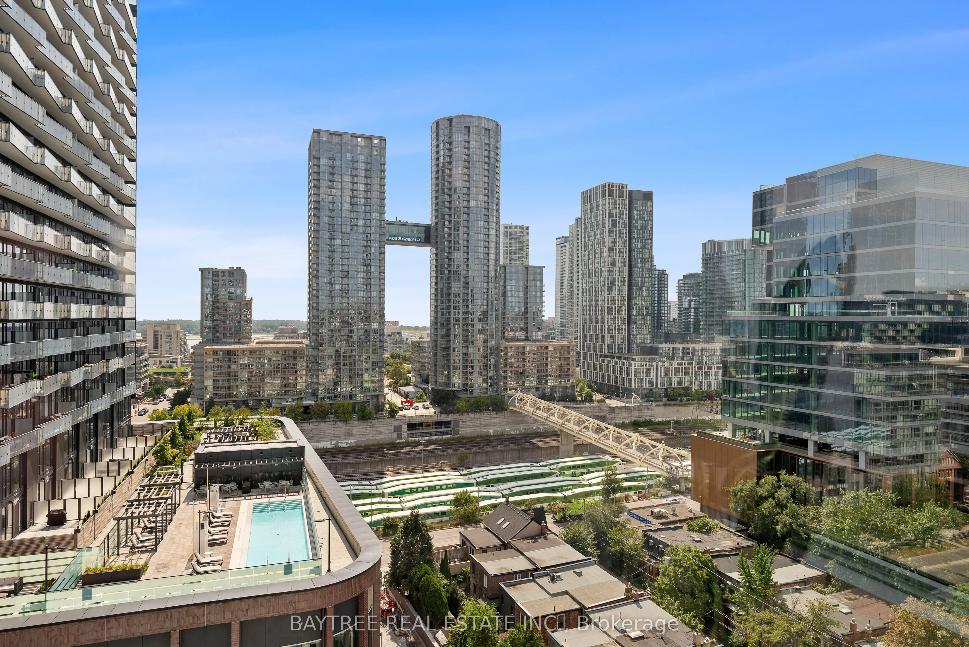455 Wellington Street W #1108