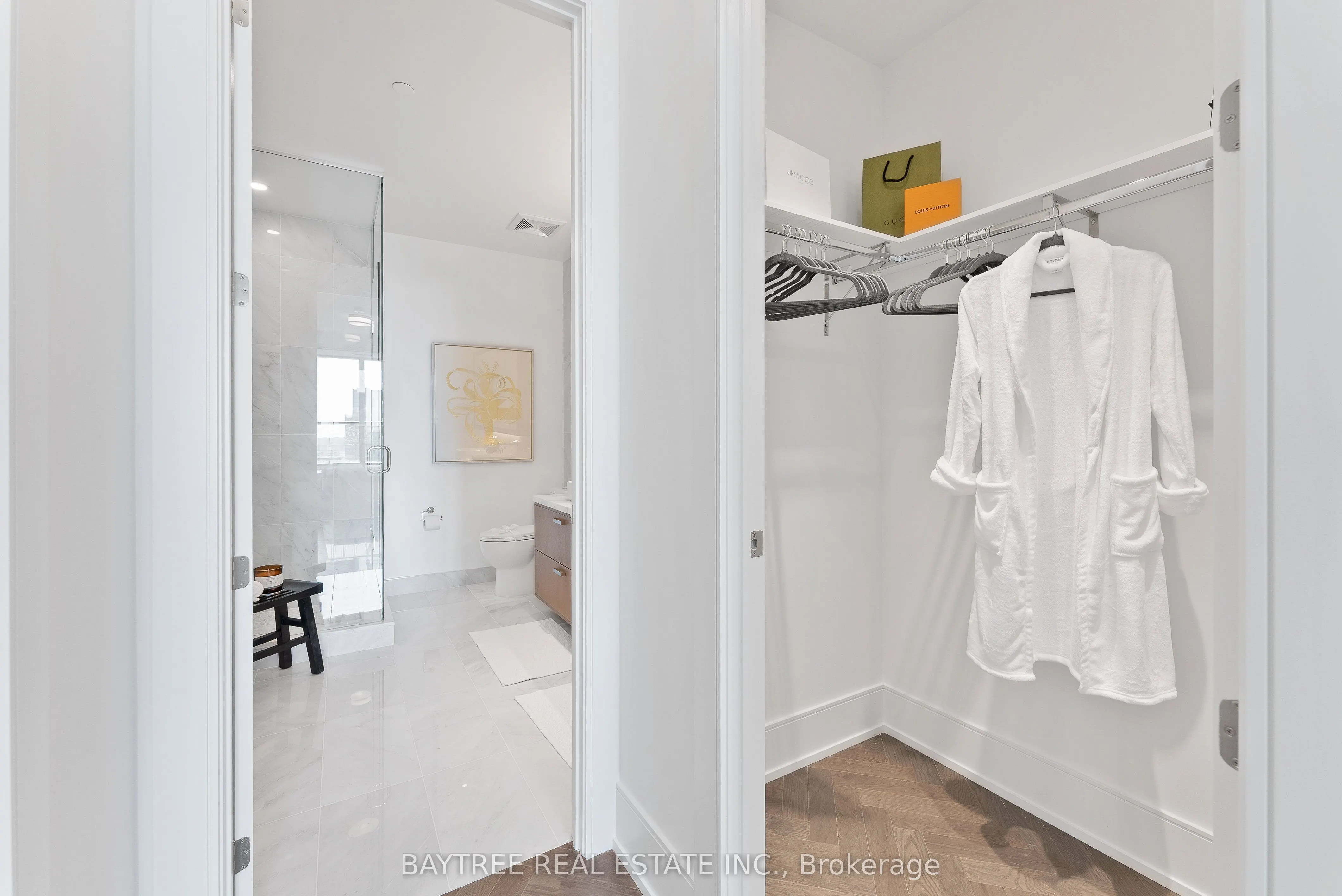 455 Wellington Street W #1108