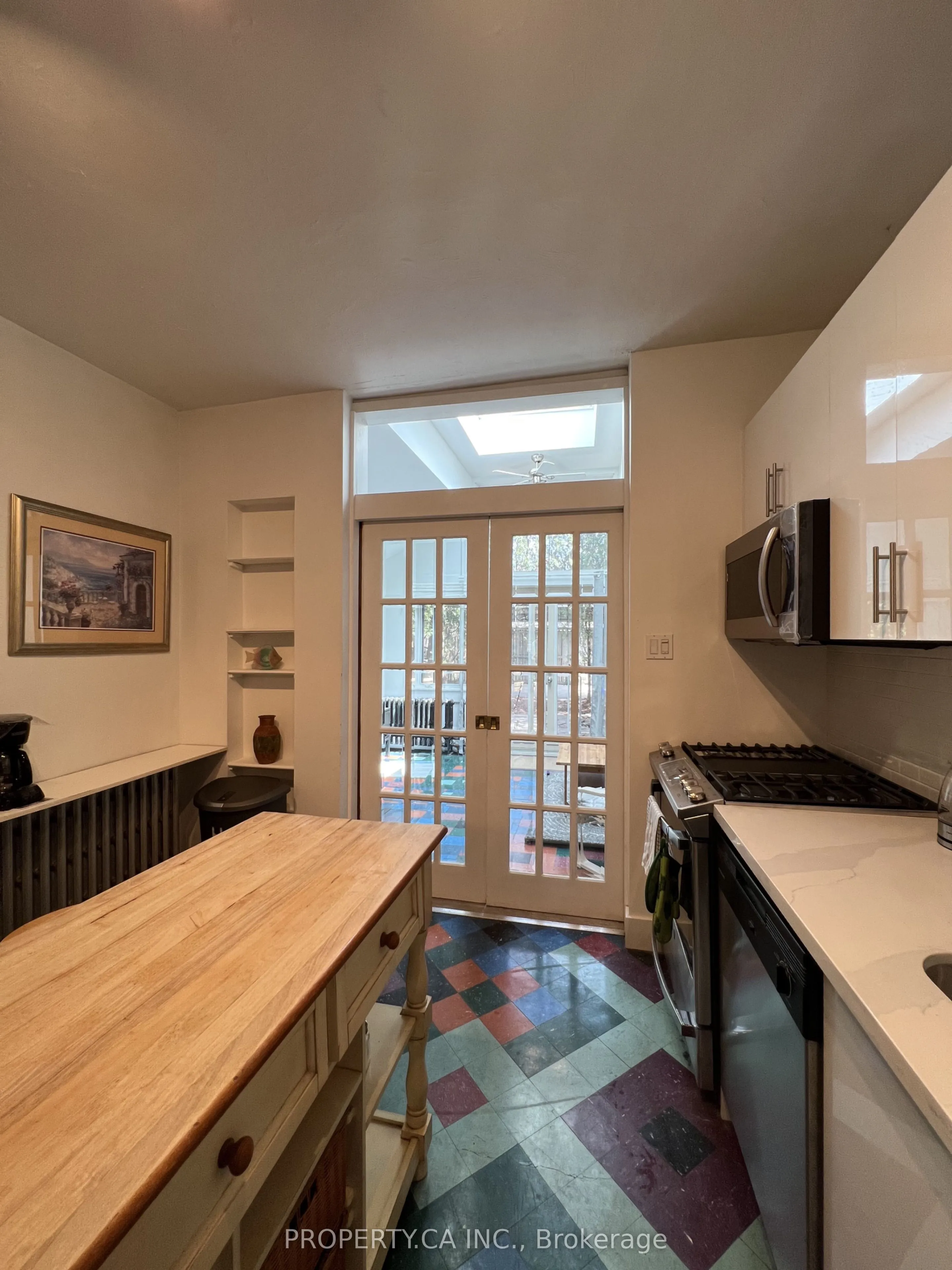 29 Lippincott Street