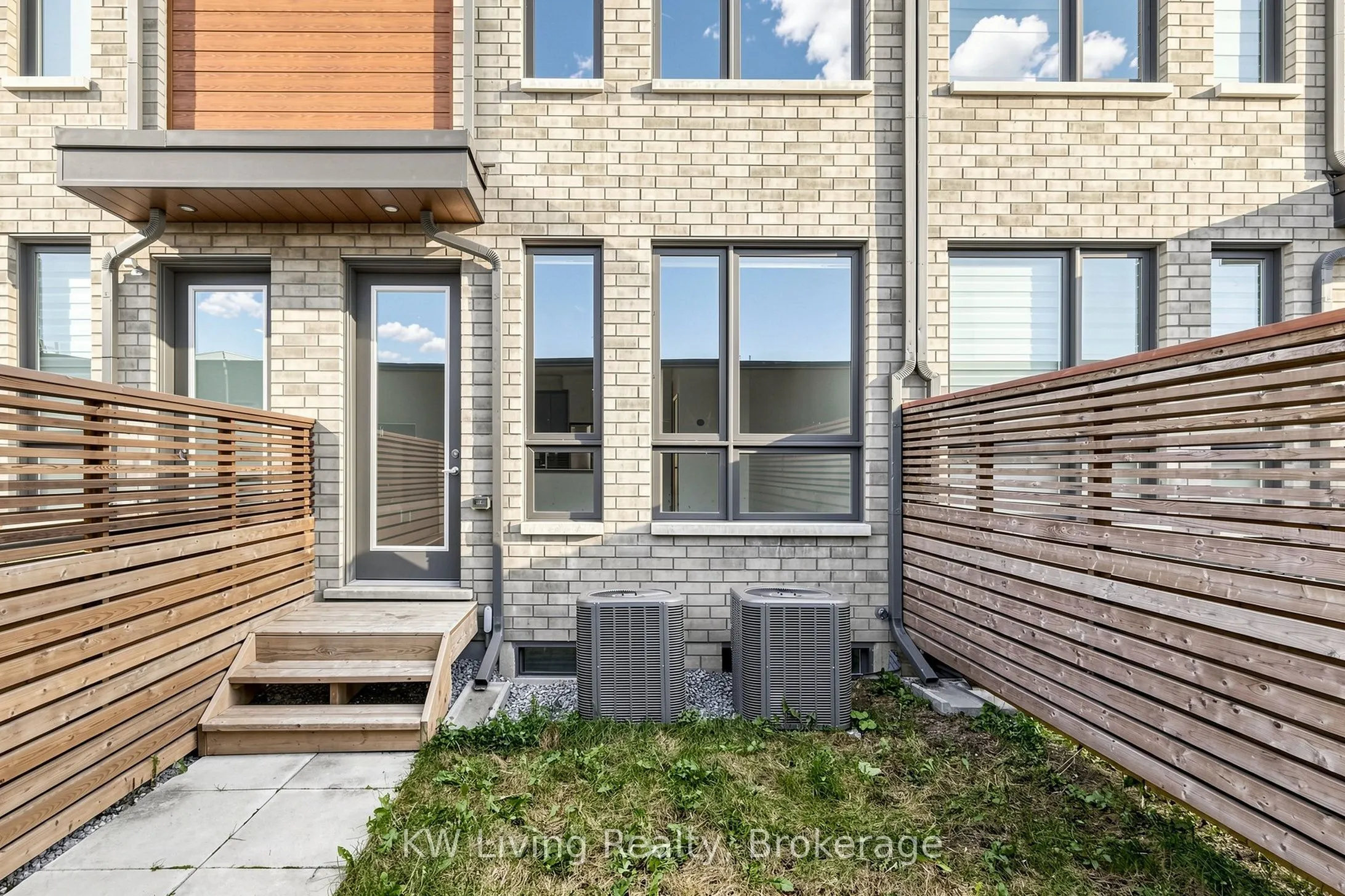 106 Green Gardens Boulevard #Upper