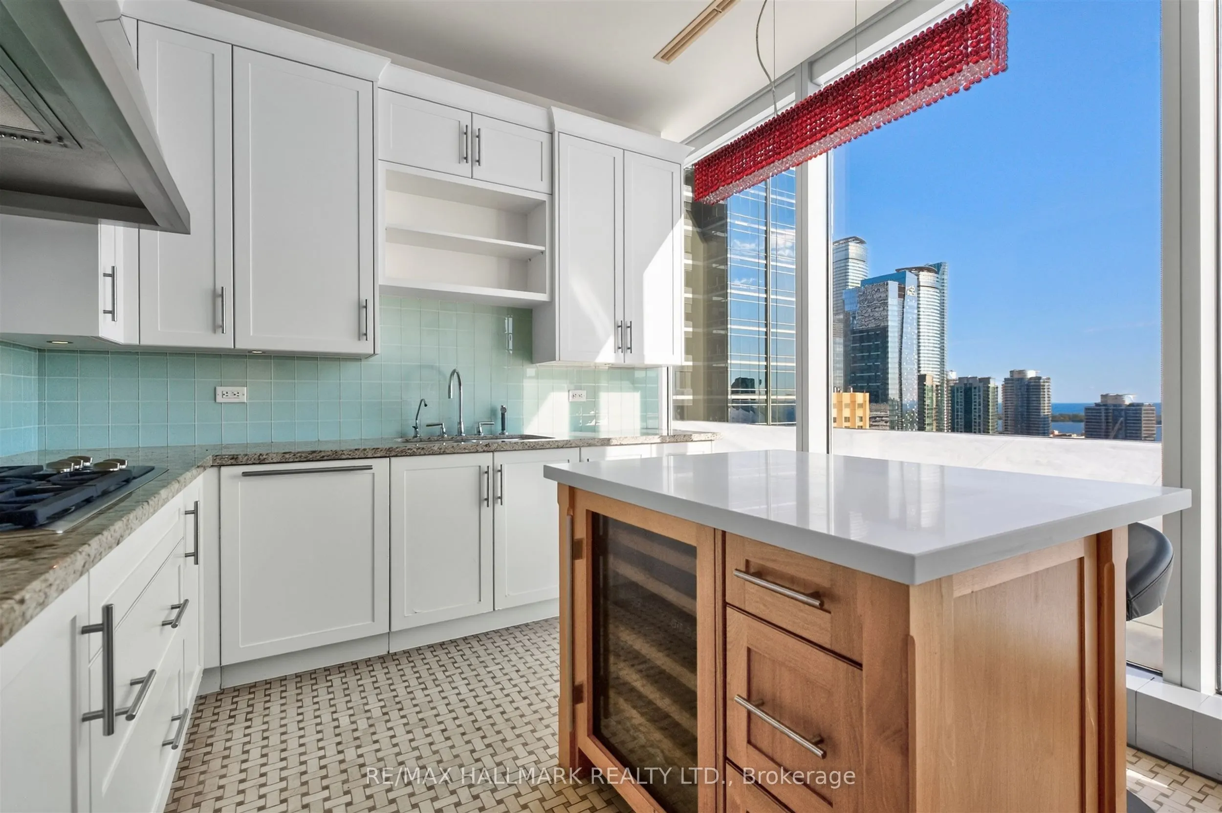 183 Wellington Street W #2306