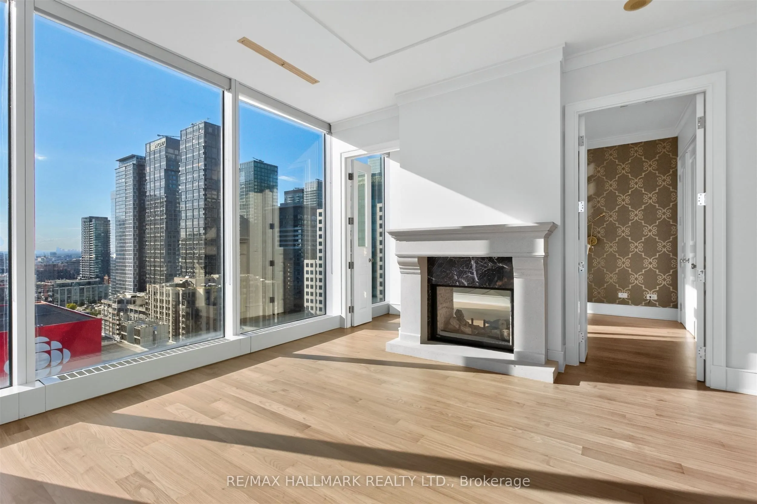183 Wellington Street W #2306