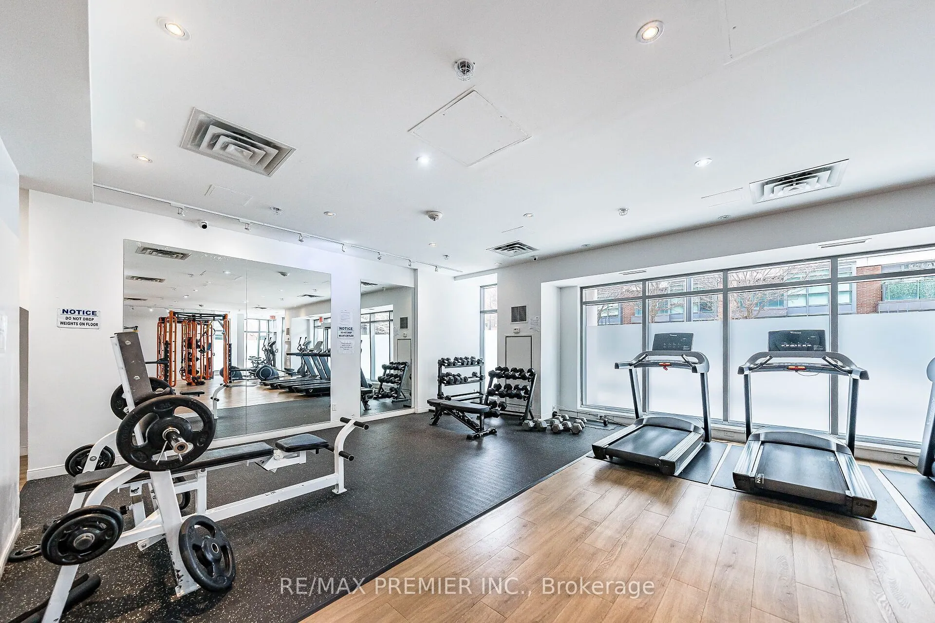 68 Abell Street #808