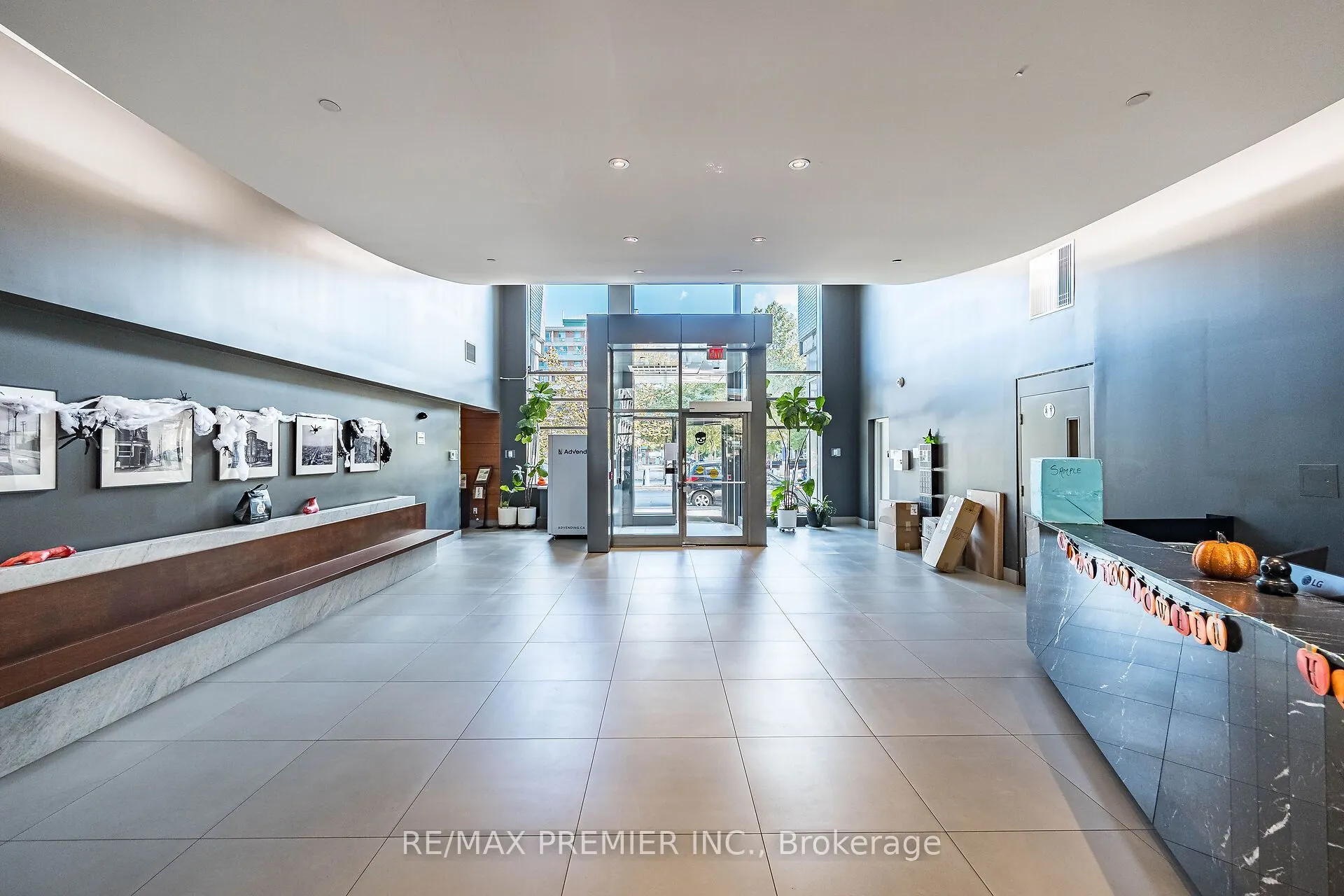 68 Abell Street #808