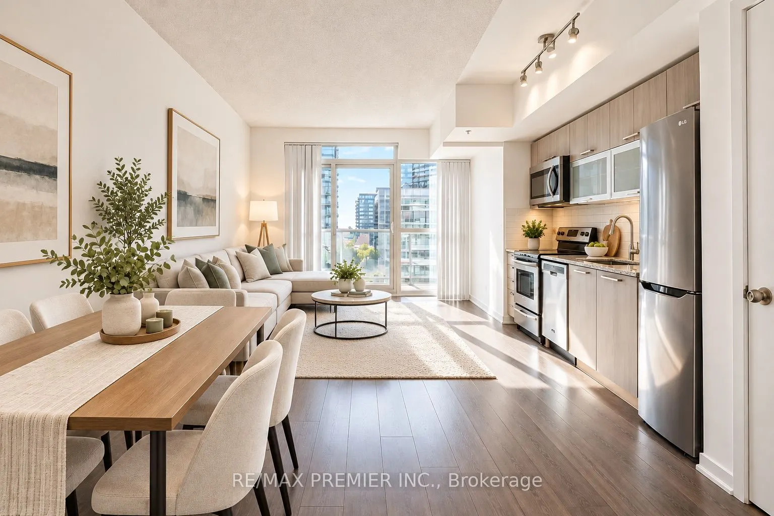 68 Abell Street #808