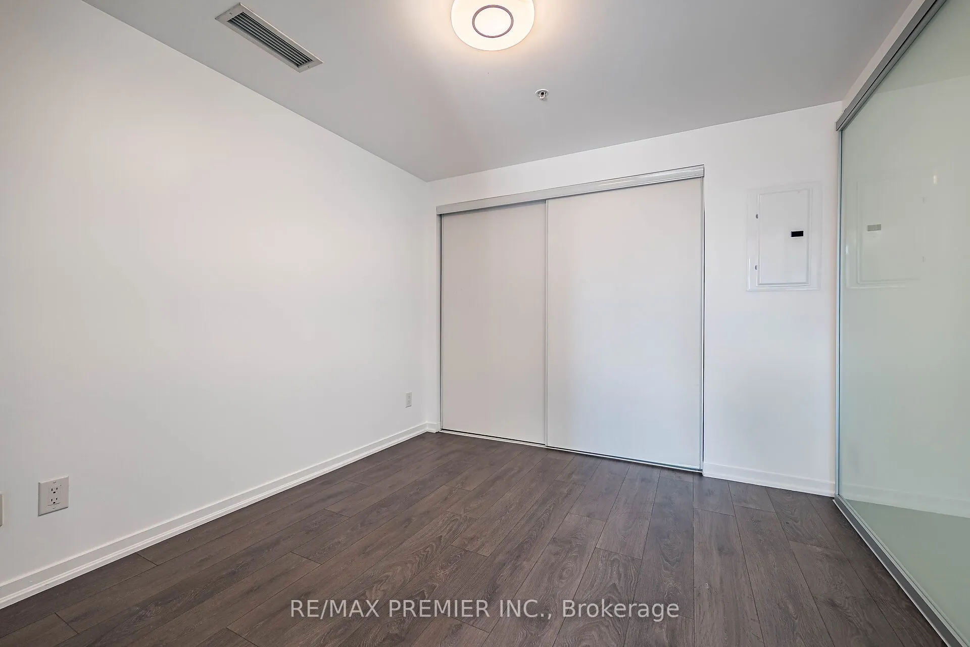 68 Abell Street #808