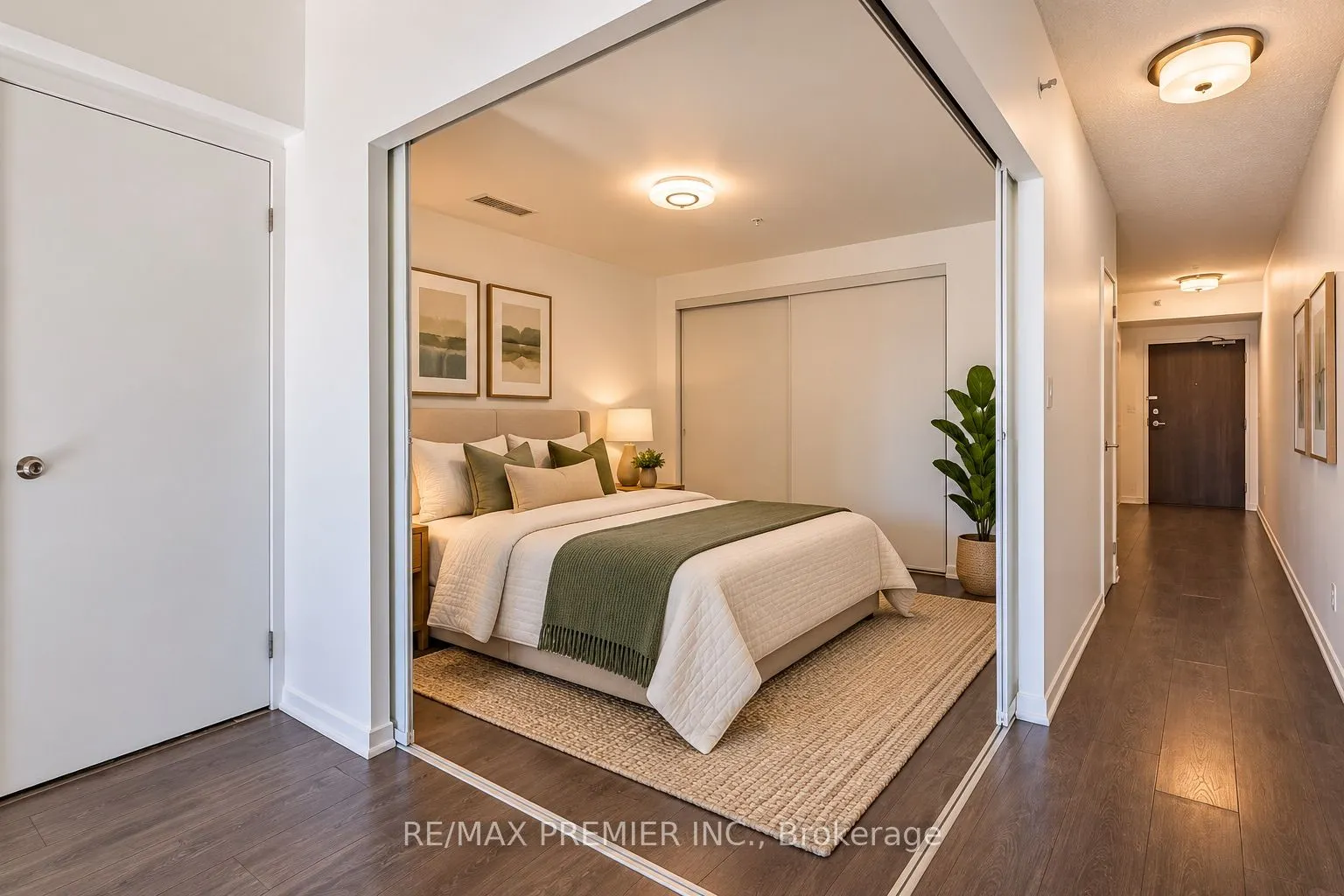 68 Abell Street #808