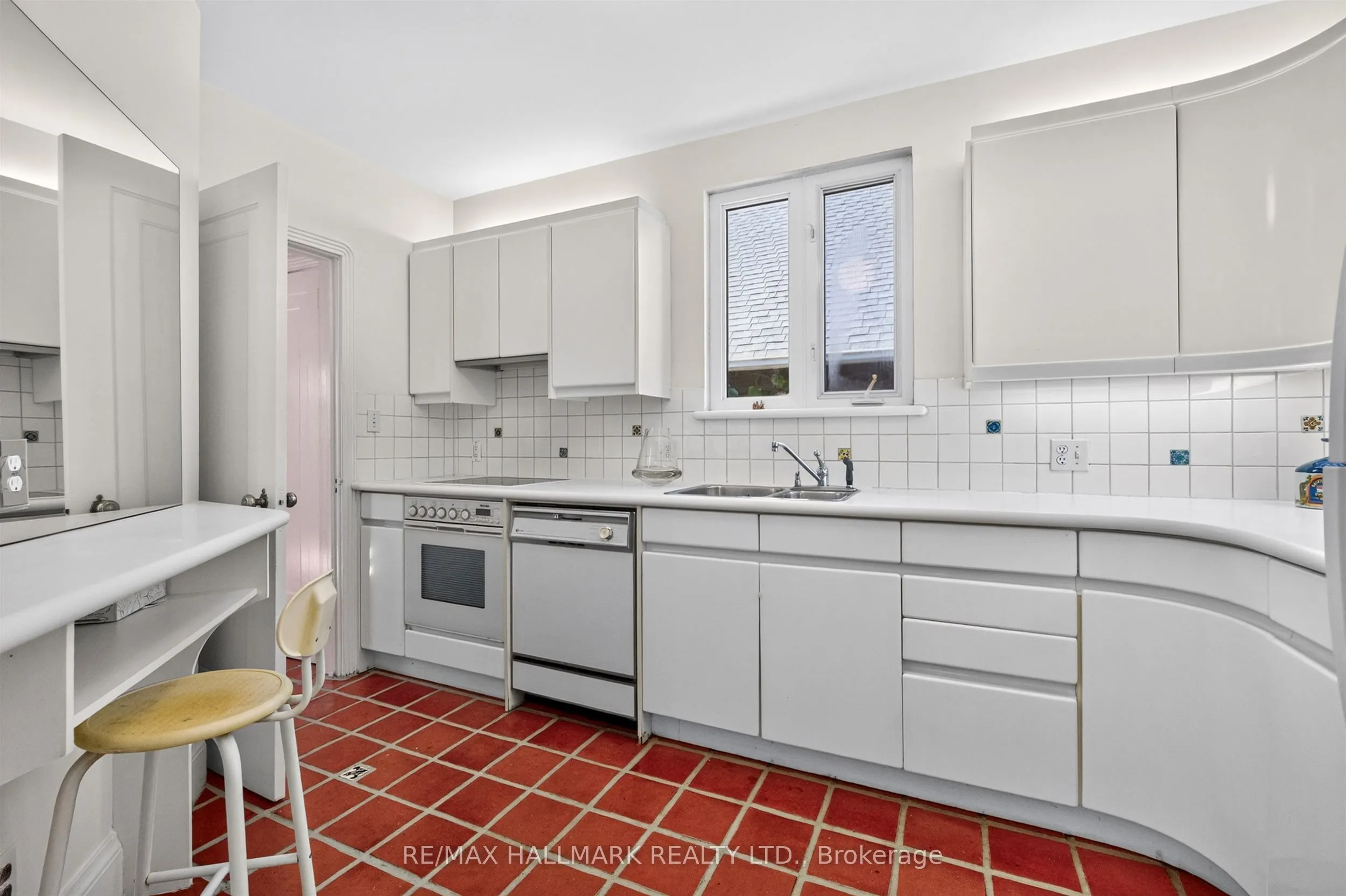 70 Parkview Avenue