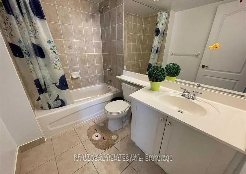 2 Clairtrell Road #1106