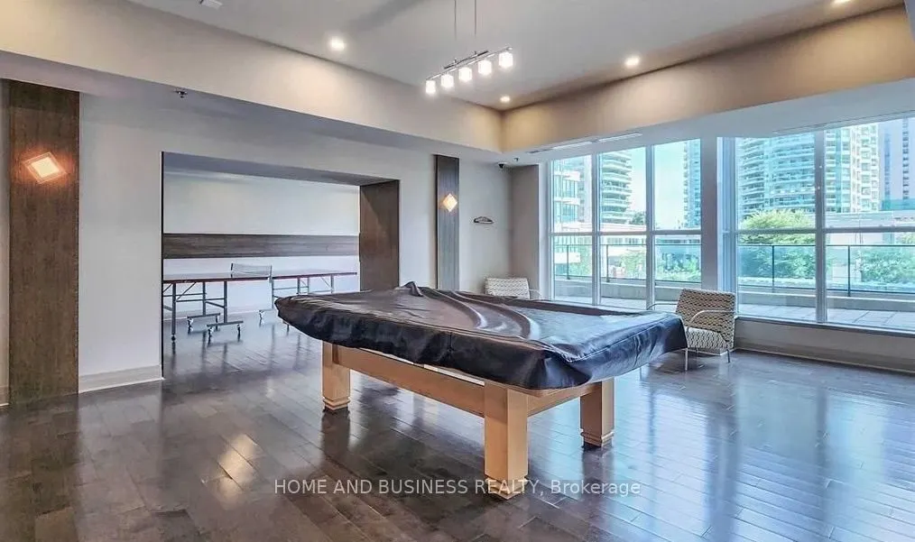 12 Yonge Street #1505