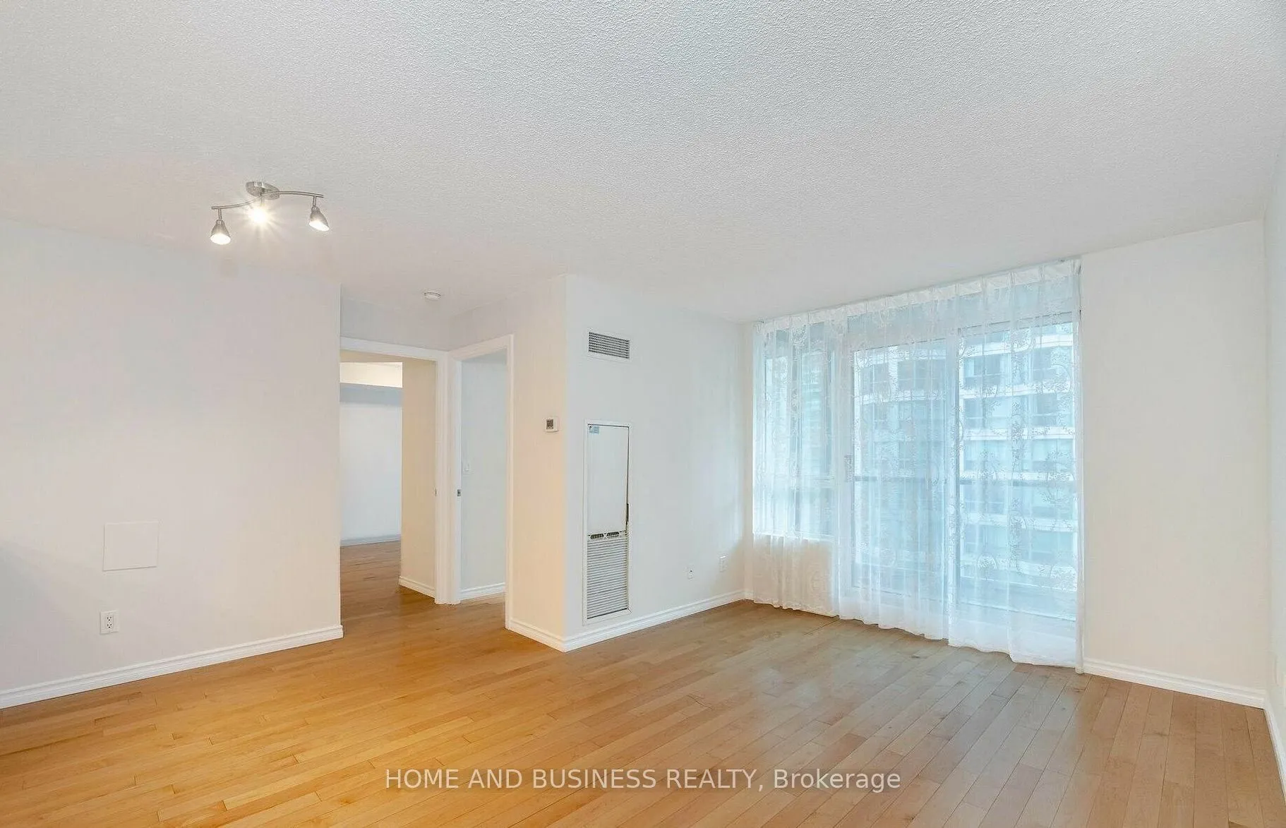 12 Yonge Street #1505