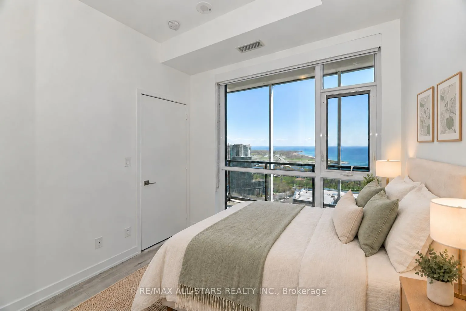 50 Ordnance Street #3401