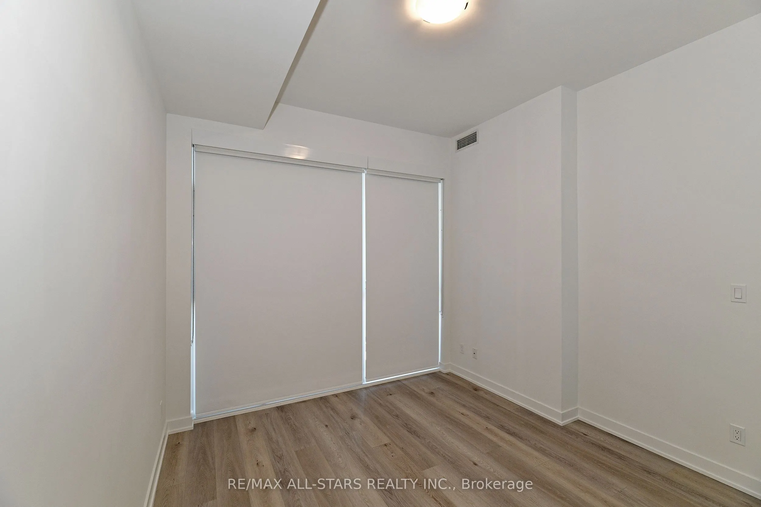 50 Ordnance Street #3401