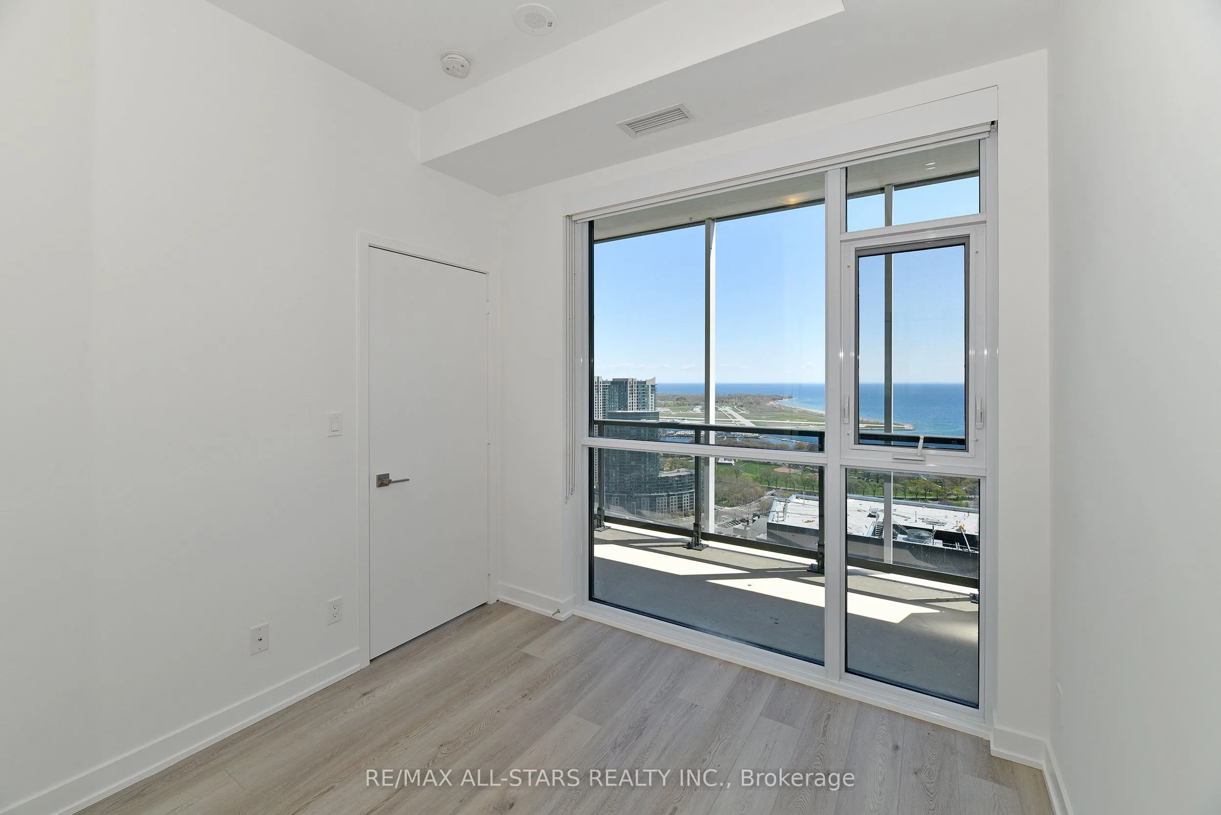50 Ordnance Street #3401