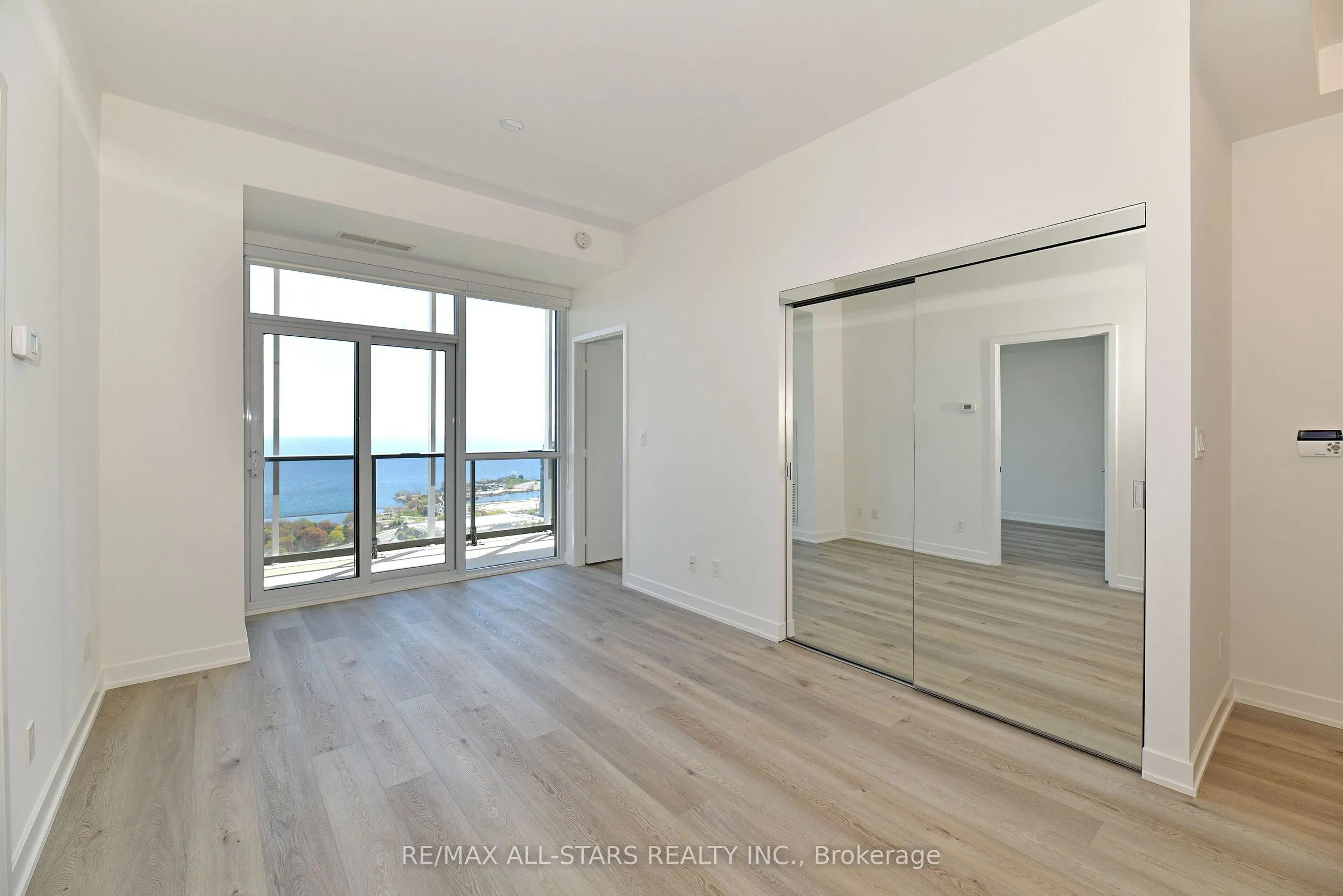 50 Ordnance Street #3401