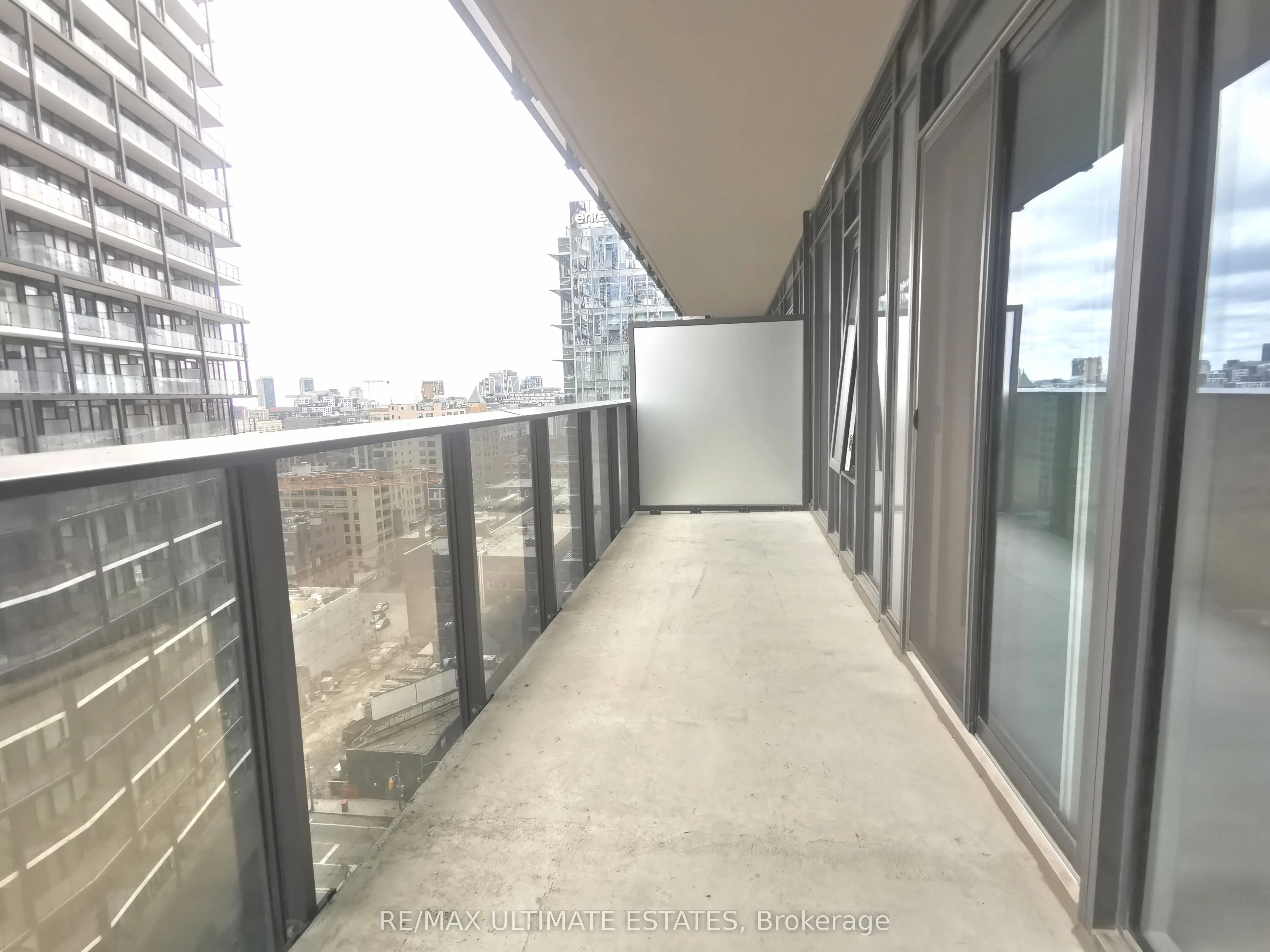 330 Richmond Street W #1902