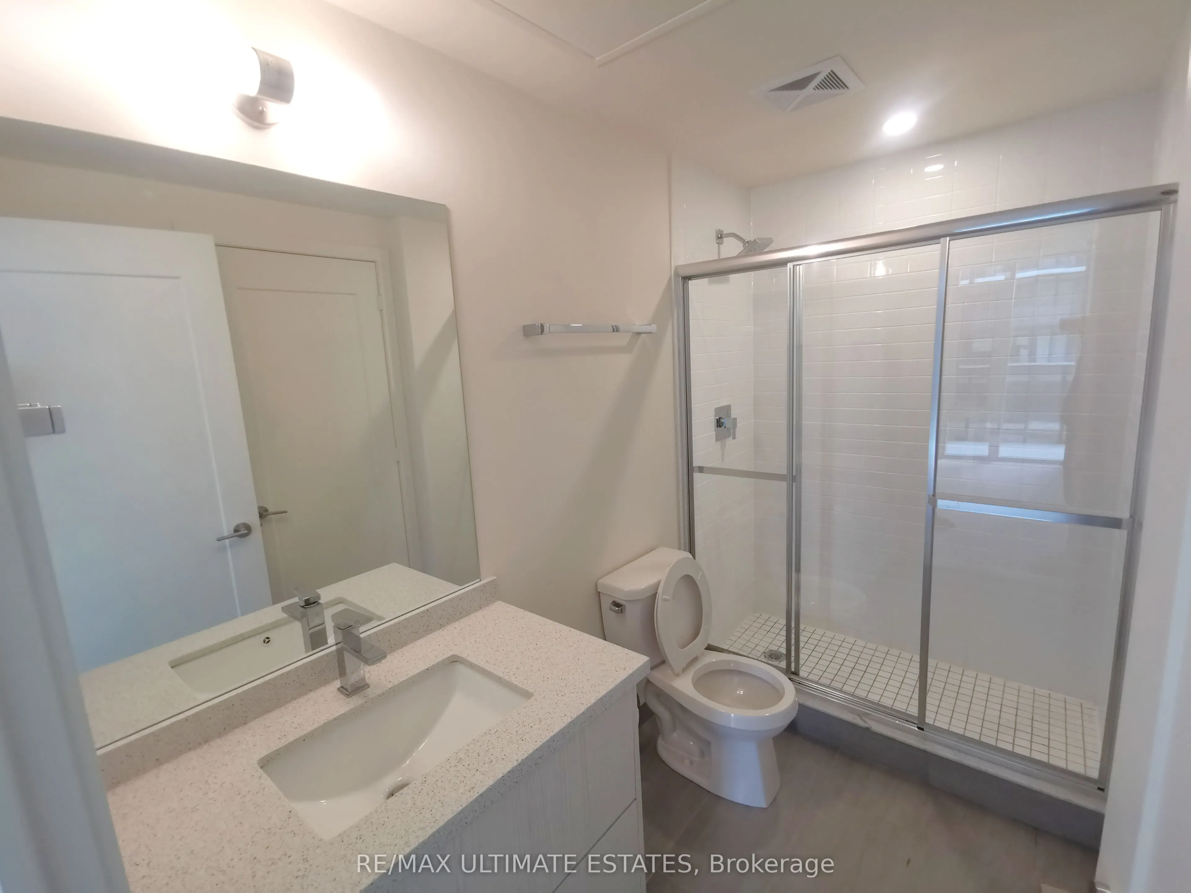 330 Richmond Street W #1902