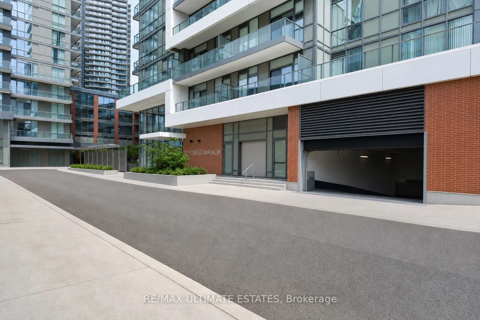 32 Forest Manor Road #2301