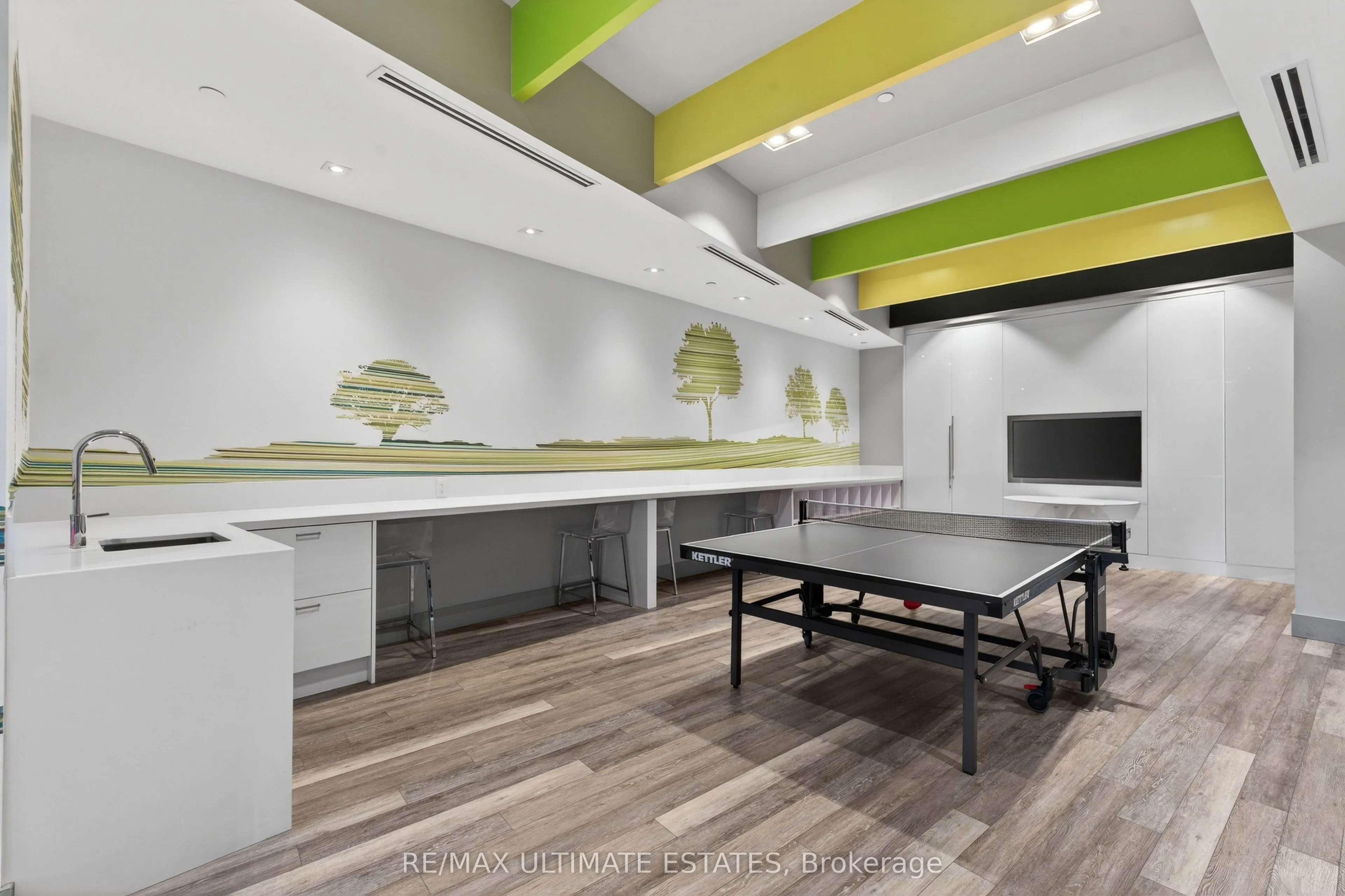 32 Forest Manor Road #2301