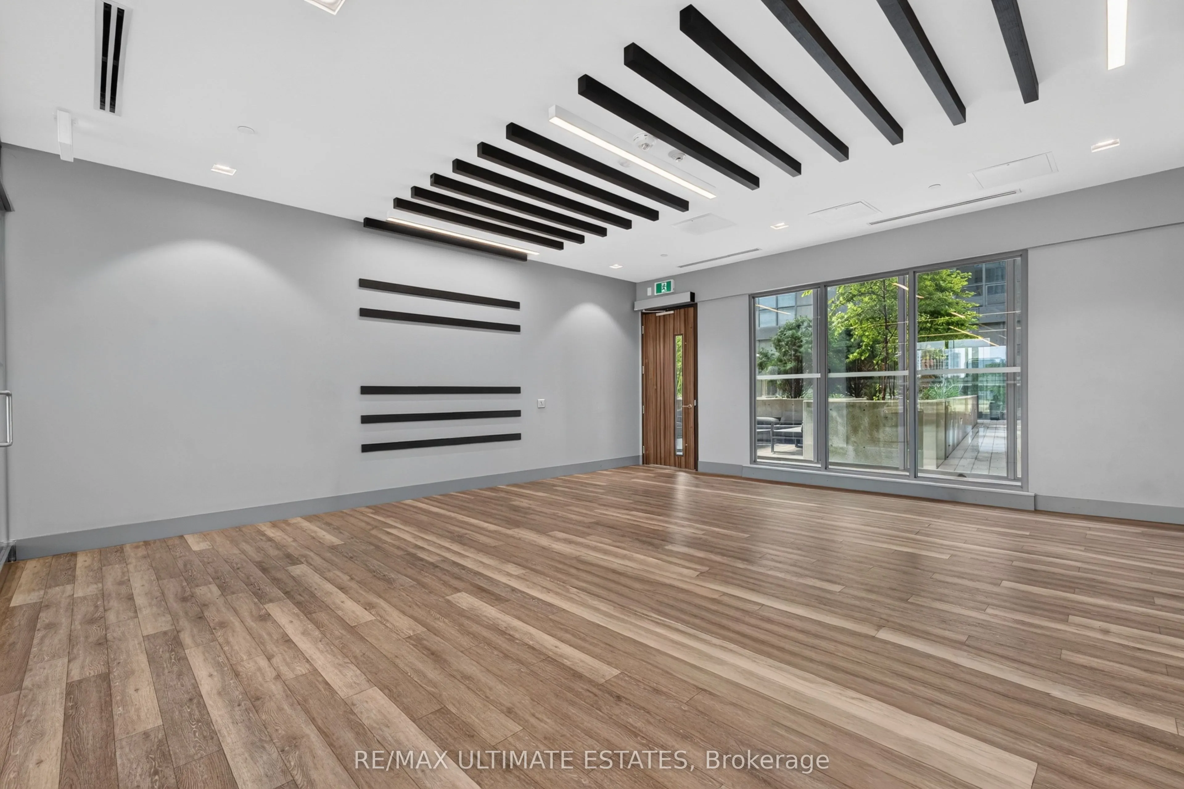 32 Forest Manor Road #2301