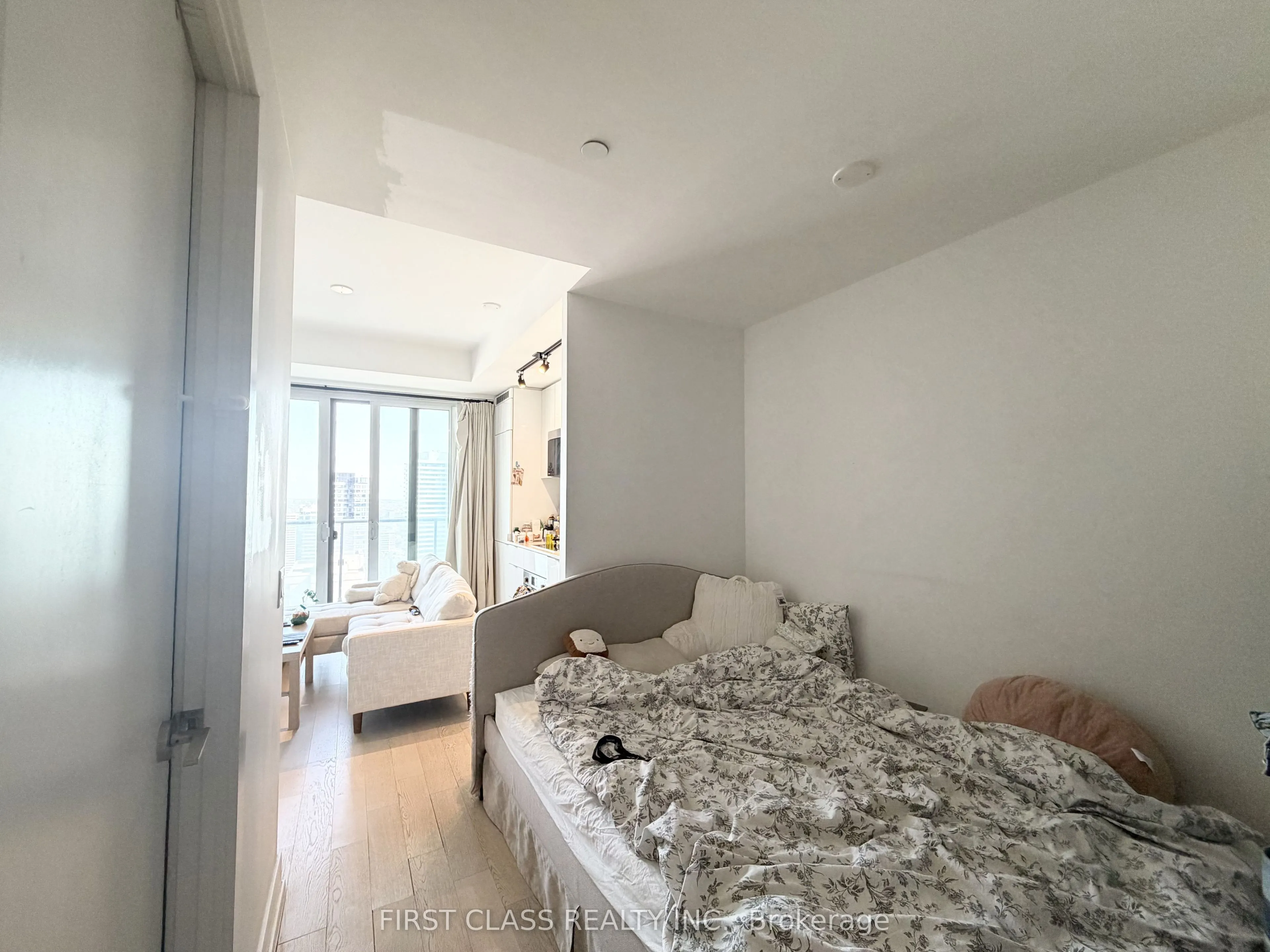 7 Grenville Street #3708