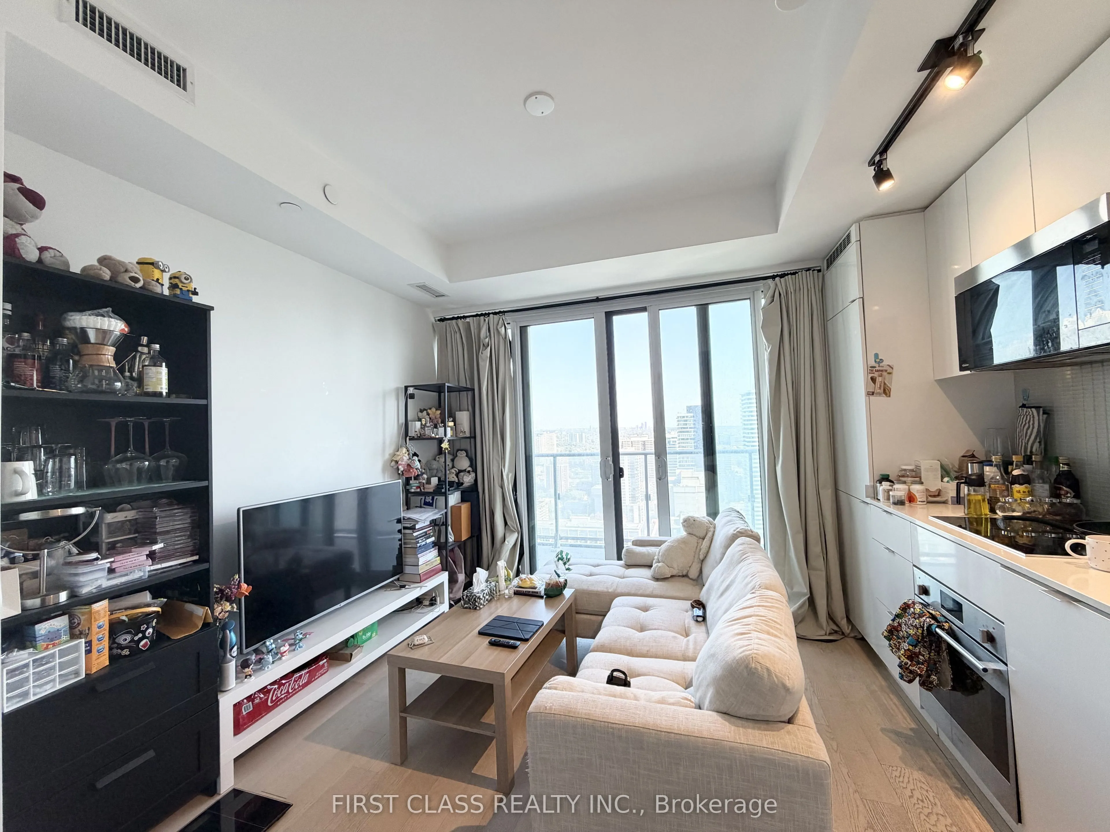 7 Grenville Street #3708