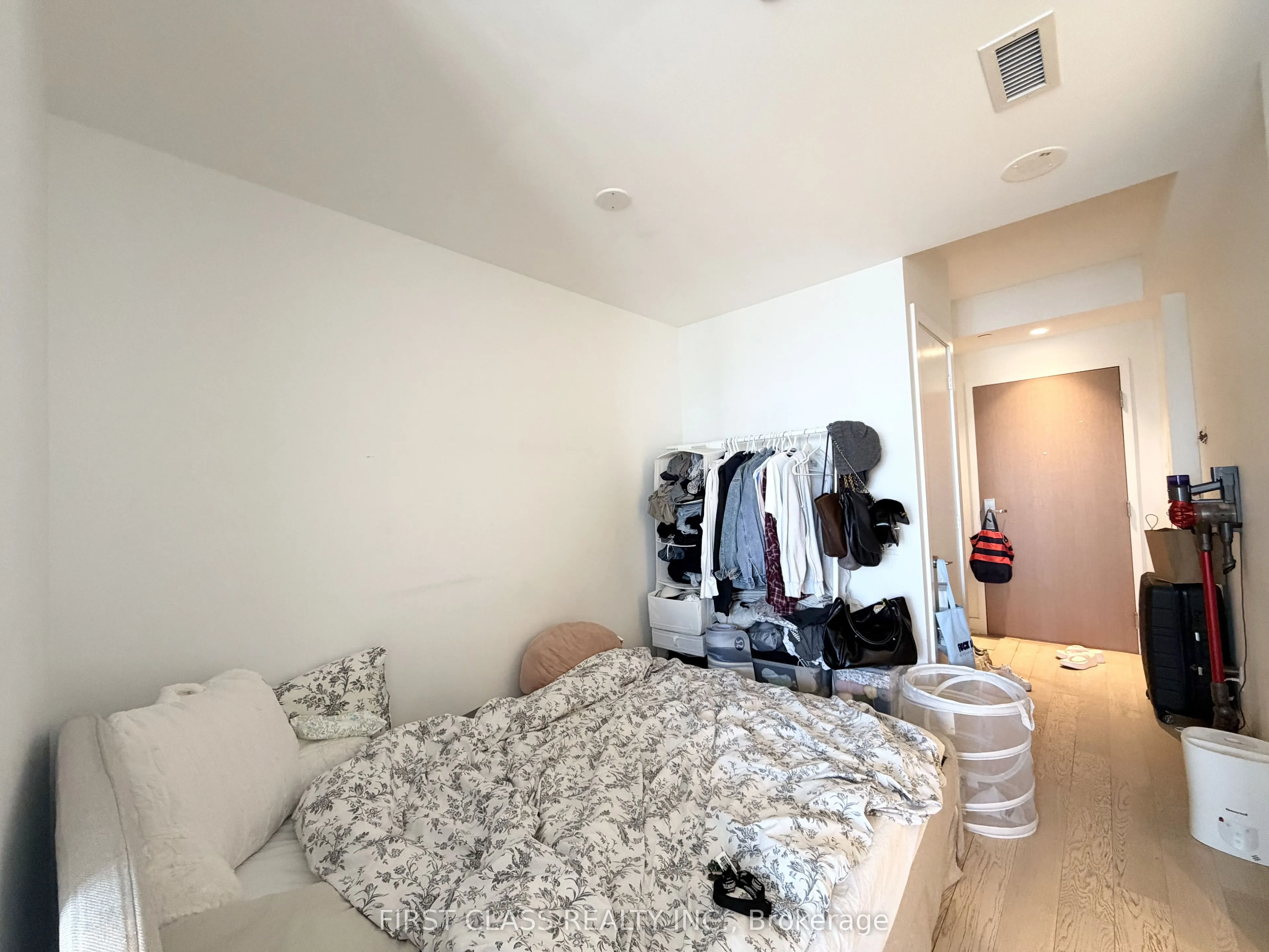 7 Grenville Street #3708