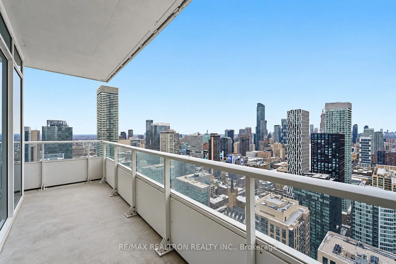 88 Queen Street E #4711