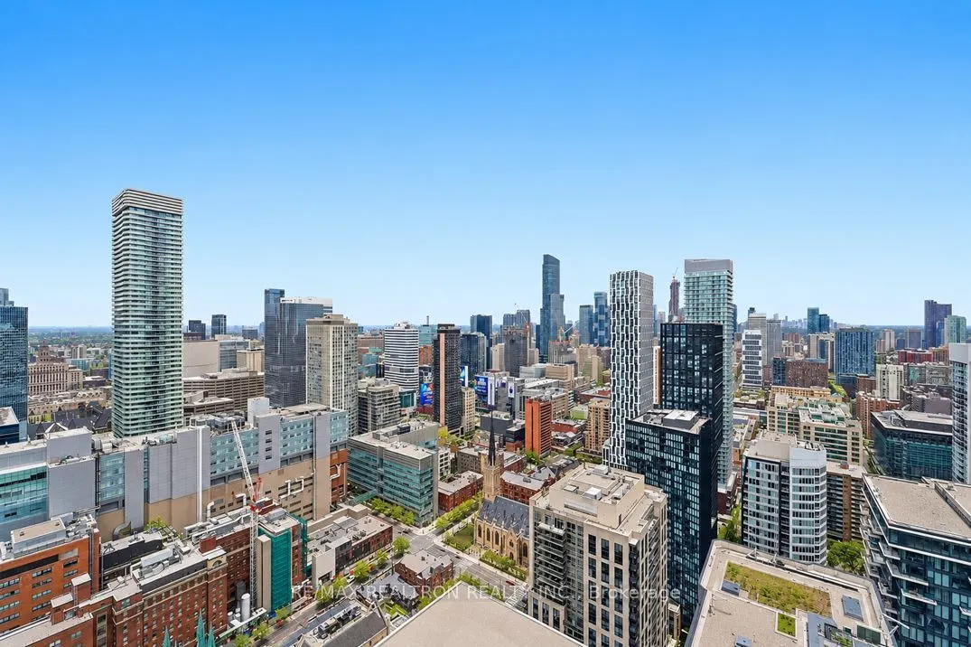 88 Queen Street E #4711