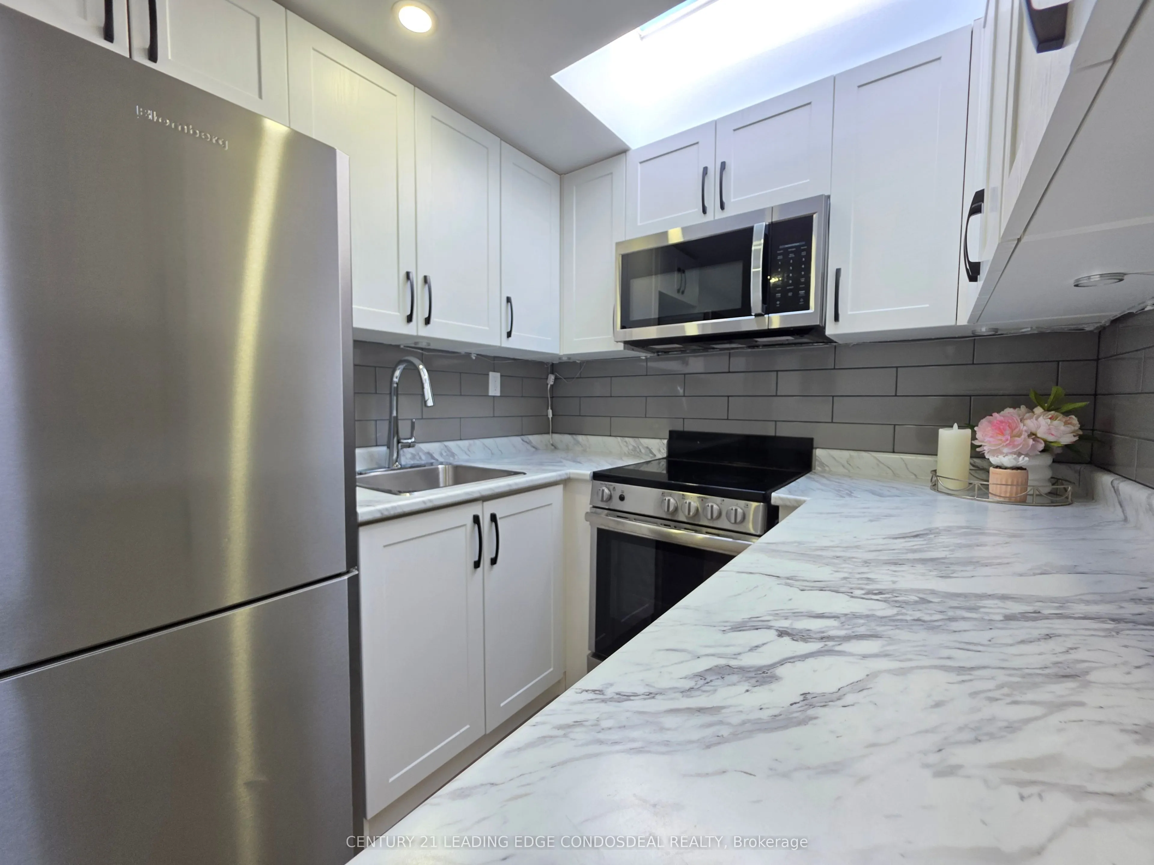 658 Dundas Street W #2B