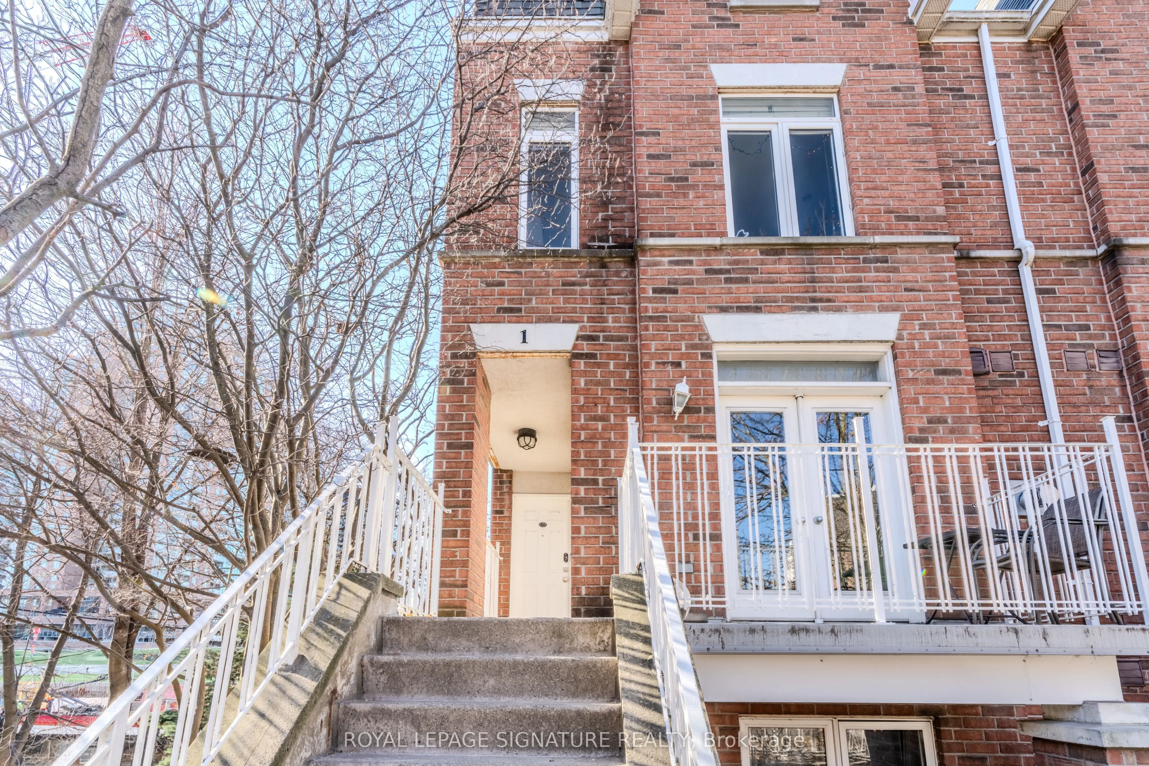 1 Sudbury Street #102