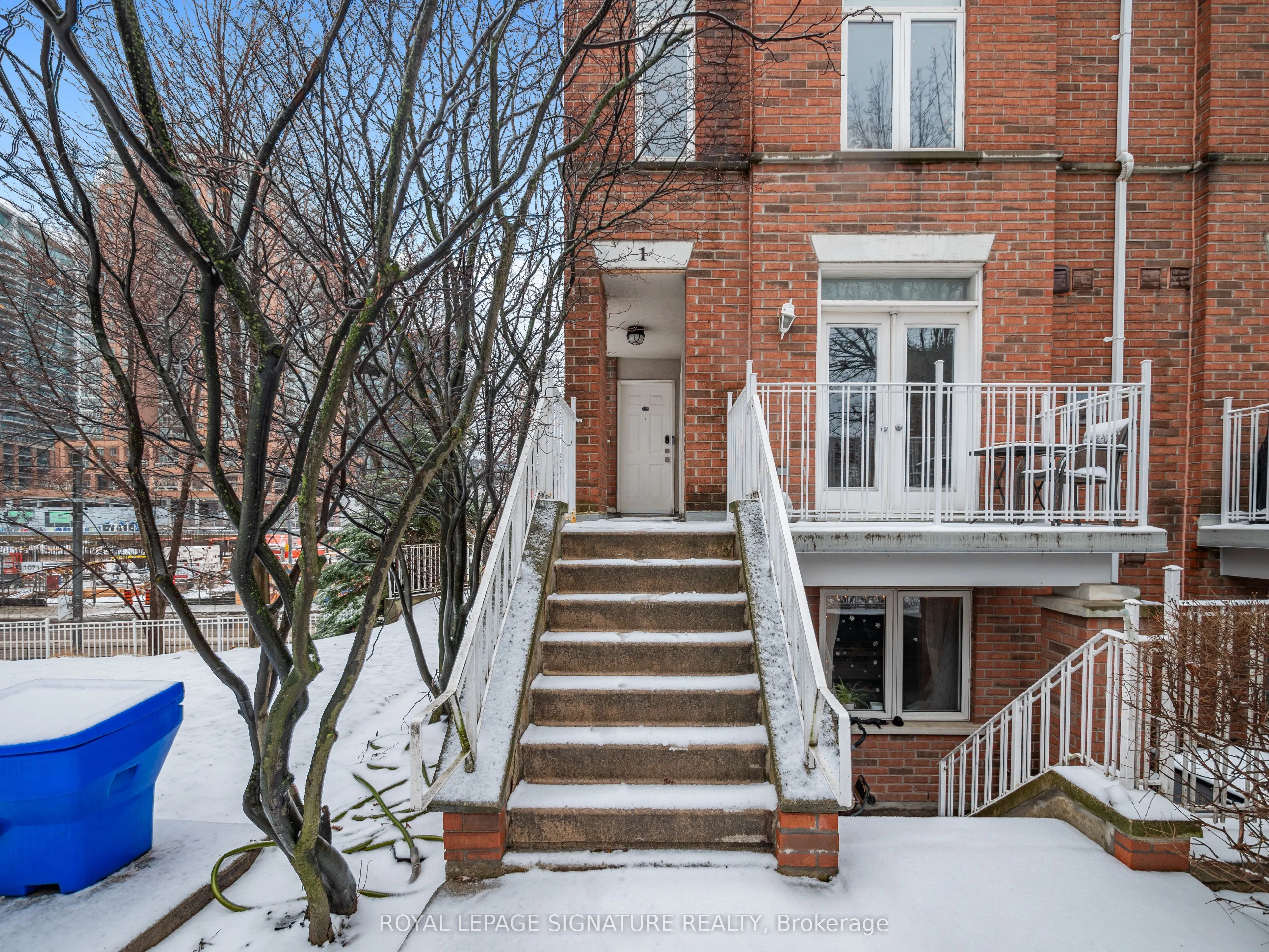 1 Sudbury Street #102